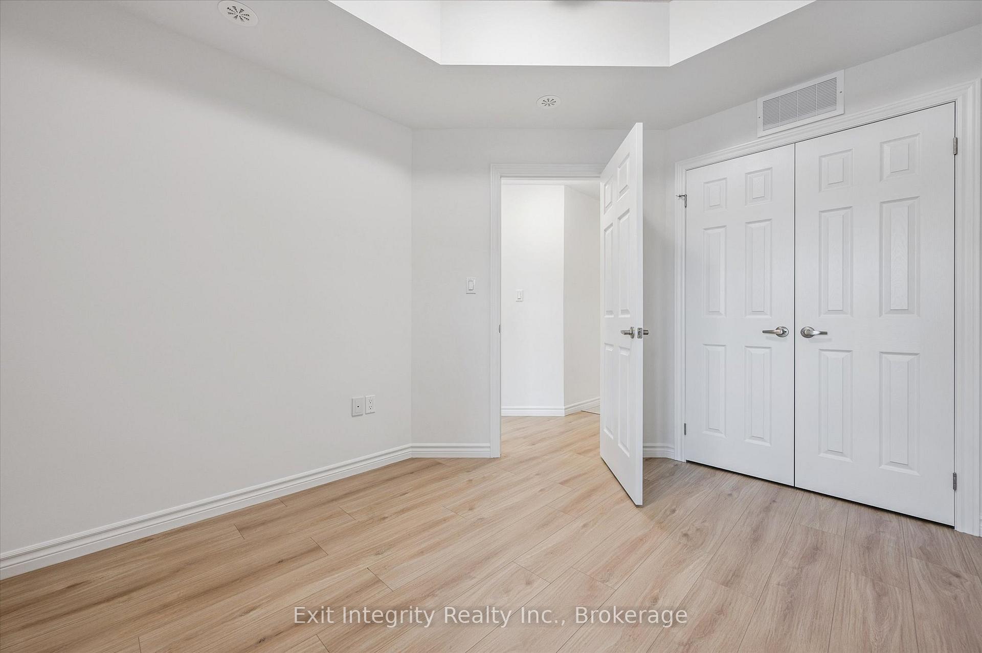 Photo 8 of 49 Lomond Lane, Kitchener — HOMEH