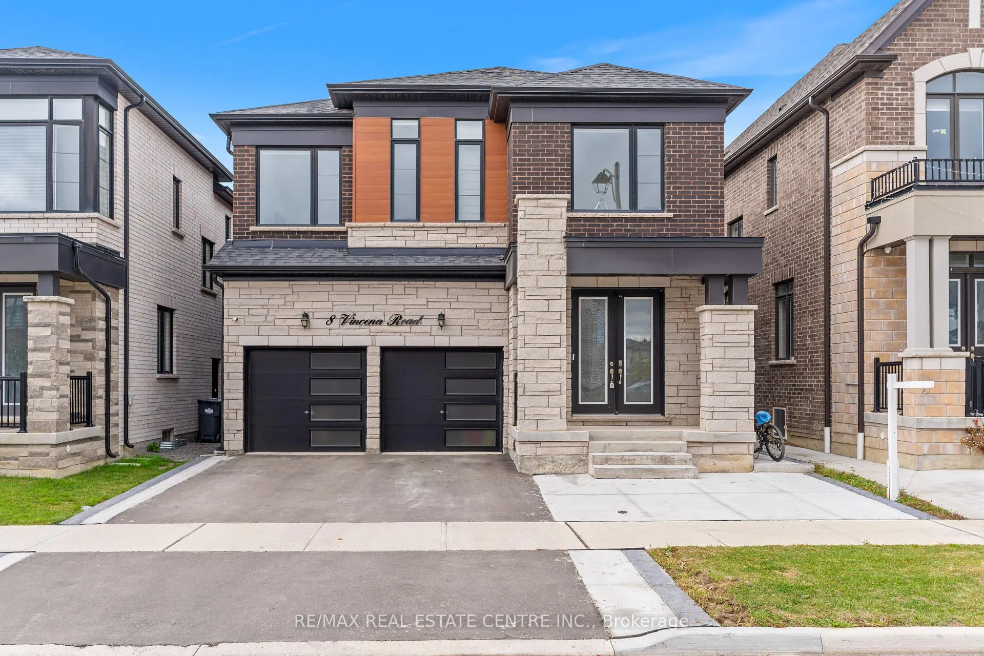 Photo 2 of 8 Vincena Road, Caledon, Rural Caledon — HOMEH