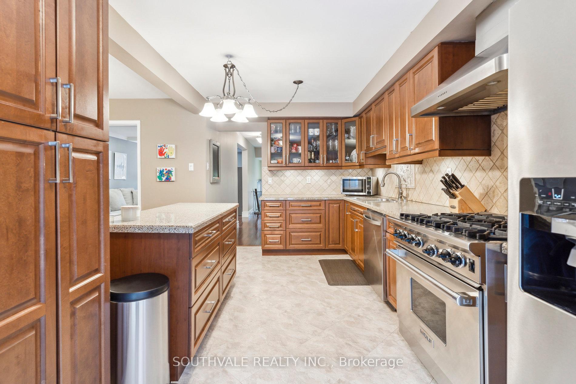 Photo 10 of Unit 34, 1610 Crawforth Street, Whitby, Blue Grass Meadows — HOMEH
