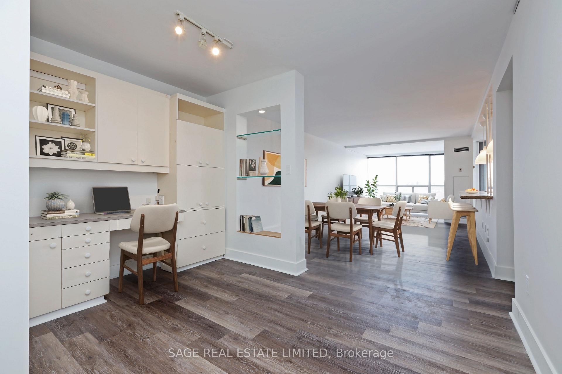 Photo 4 of Unit 1002, 30 Holly Street, Toronto, Mount Pleasant West — HOMEH
