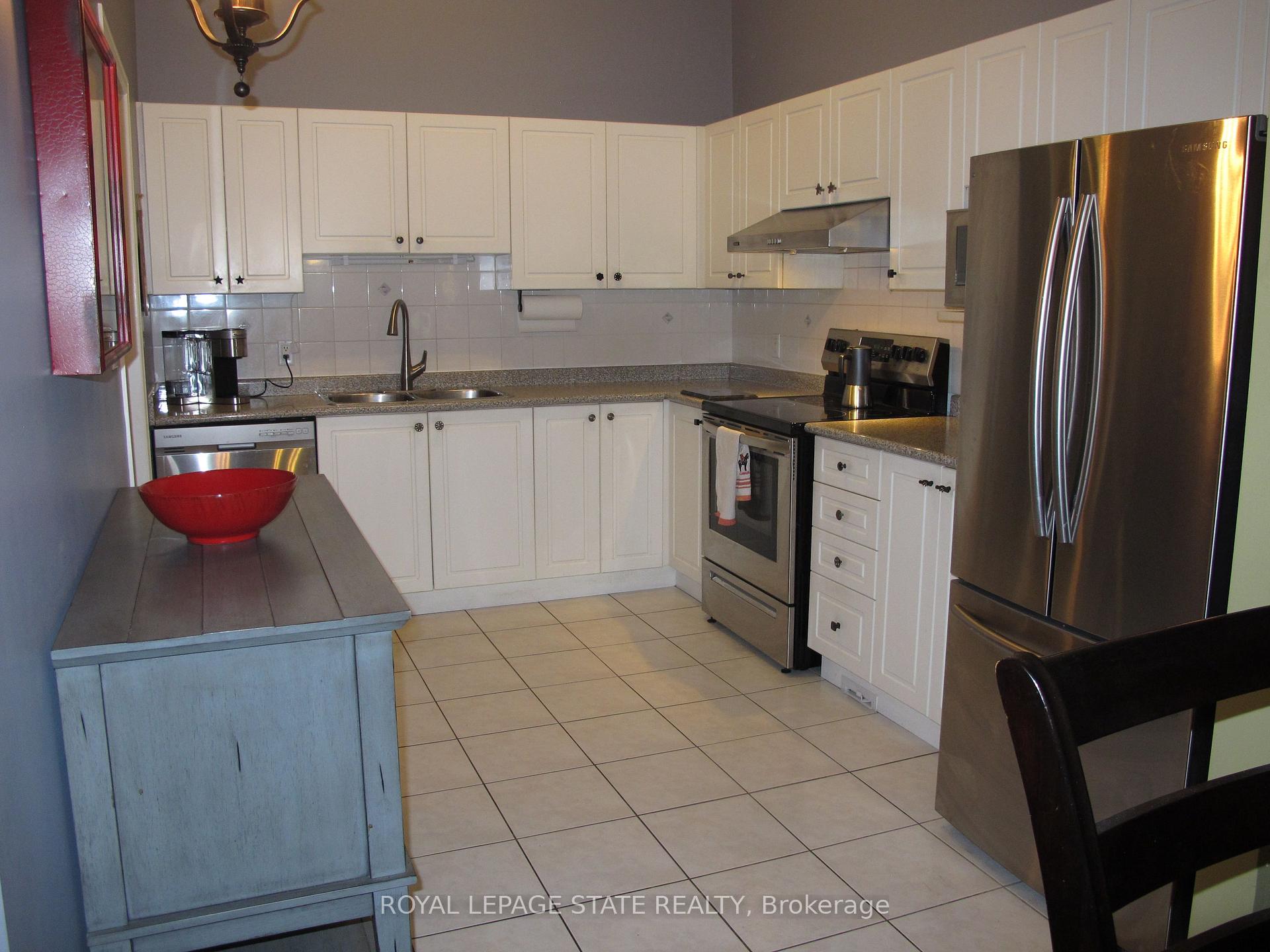 Photo 5 of Unit 6, 60 Rice Avenue, Hamilton, Mountview — HOMEH