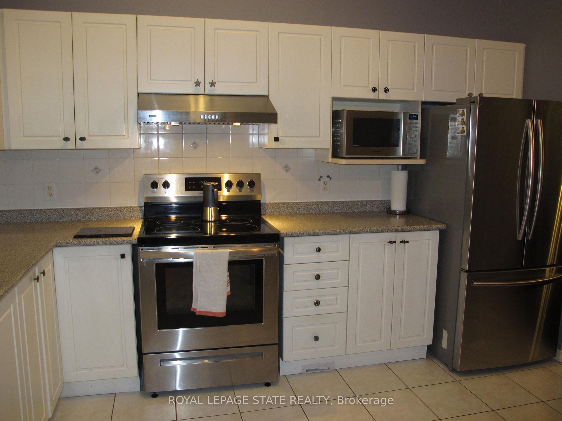 Photo 6 of Unit 6, 60 Rice Avenue, Hamilton, Mountview — HOMEH