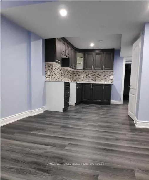 Photo 2 of 12 Manzanita Crescent, Brampton, Northwest Brampton — HOMEH
