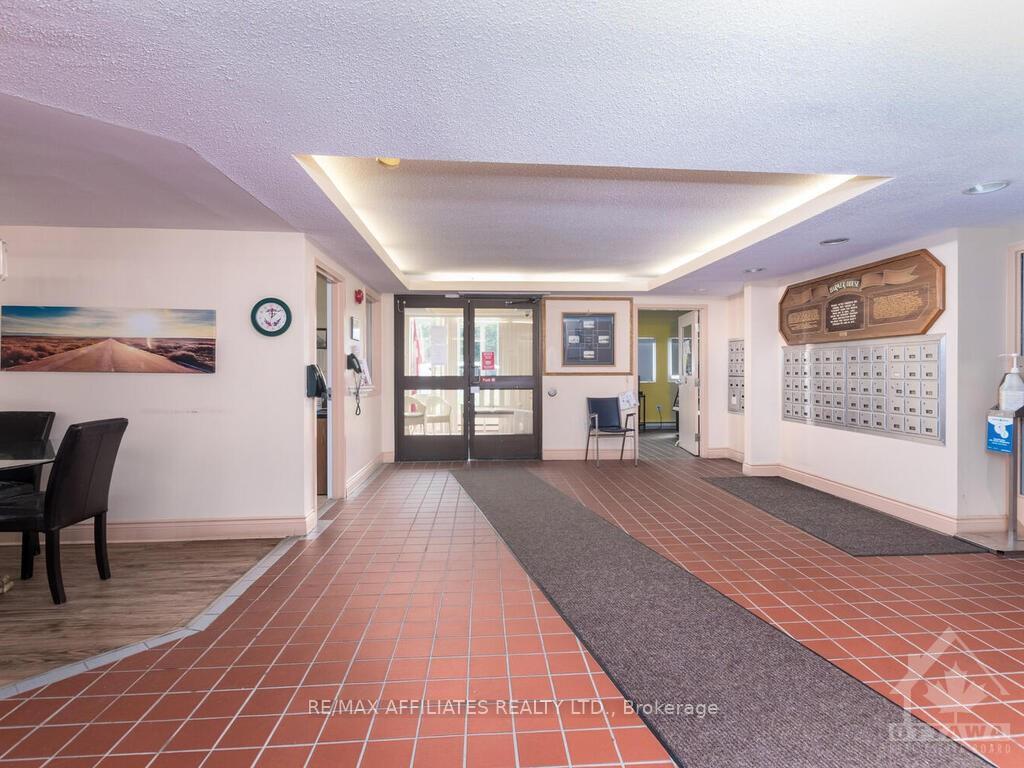 Photo 2 of Unit 237, 848 Seyton Drive, Ottawa, Westcliffe Estates — HOMEH