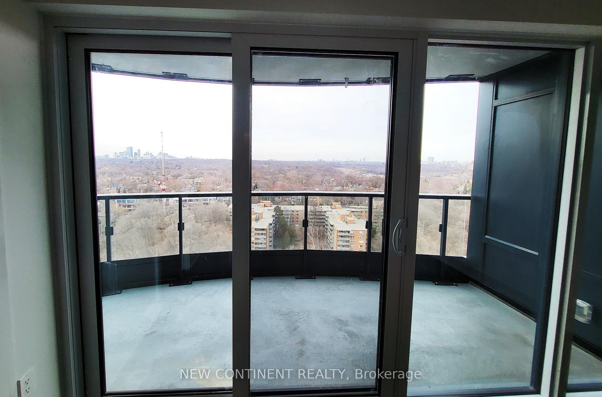 Photo 3 of Unit 1623, 585 Bloor Street E, Toronto, North St. James Town — HOMEH