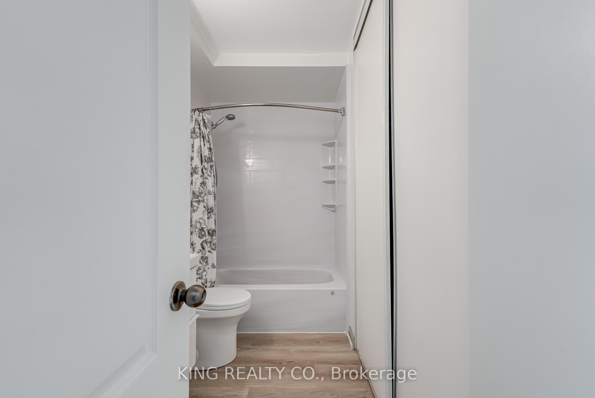 Photo 25 of 98 Connolly Street, Toronto, Weston-Pellam Park — HOMEH