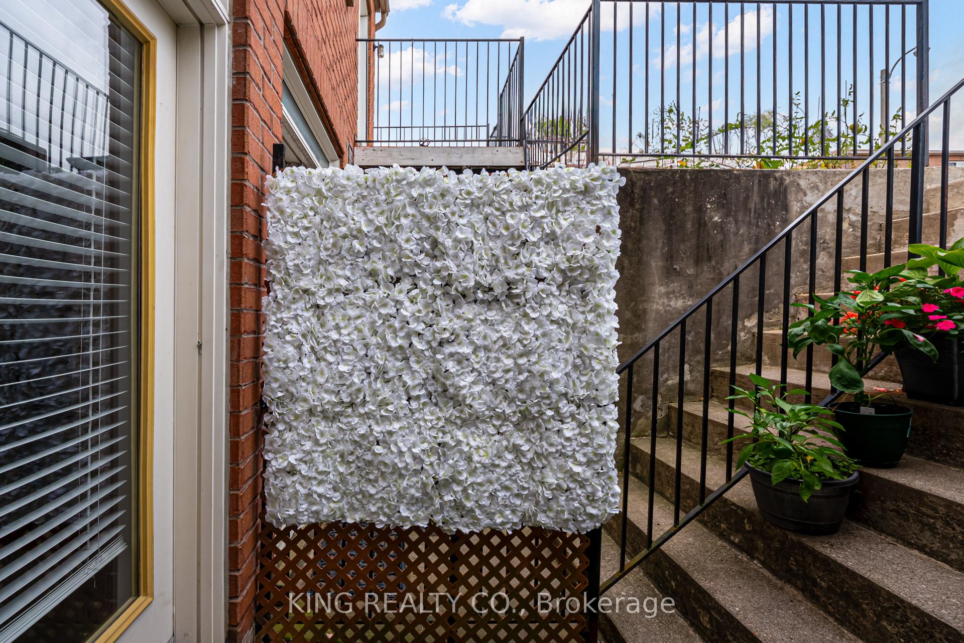 Photo 31 of 98 Connolly Street, Toronto, Weston-Pellam Park — HOMEH