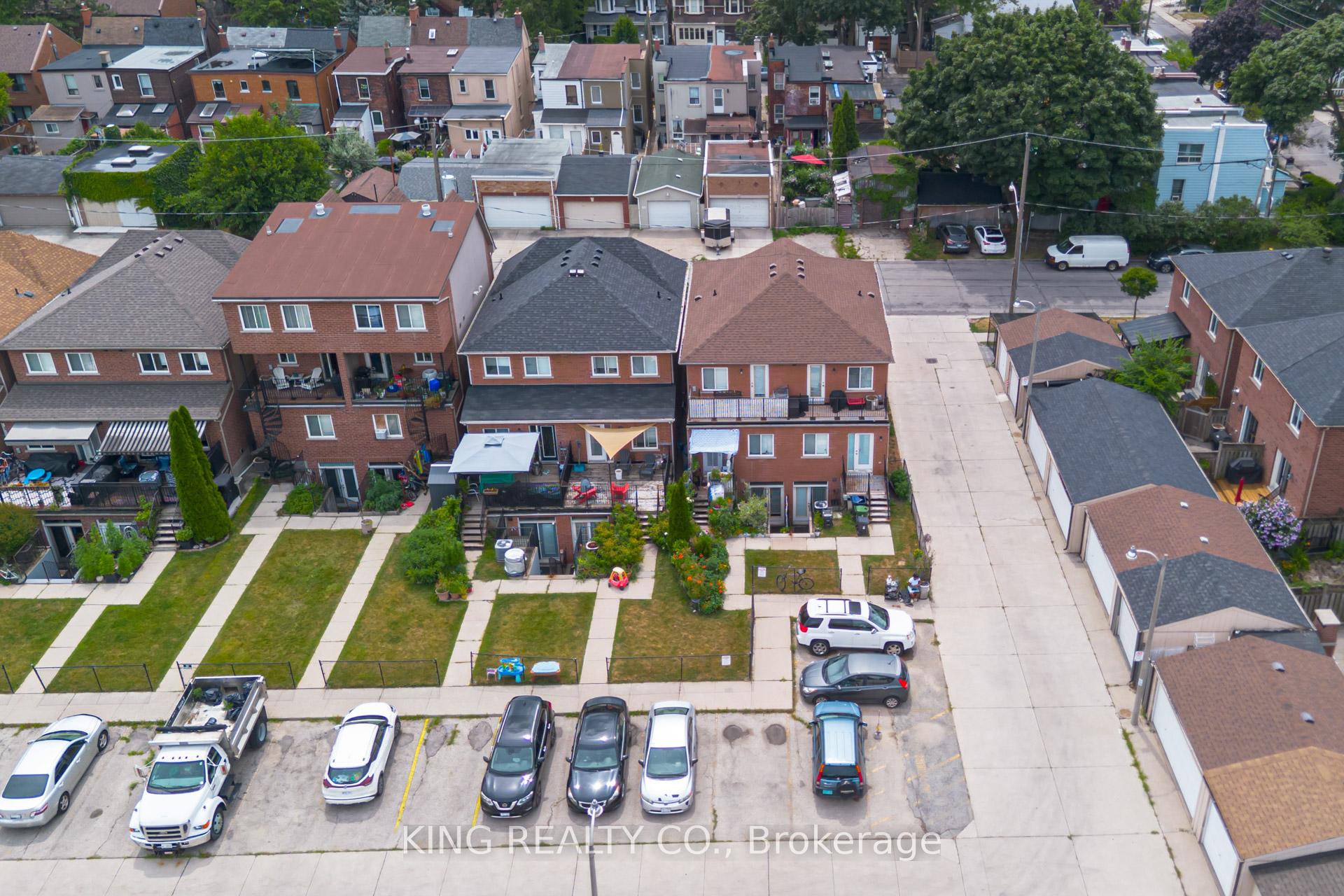 Photo 37 of 98 Connolly Street, Toronto, Weston-Pellam Park — HOMEH