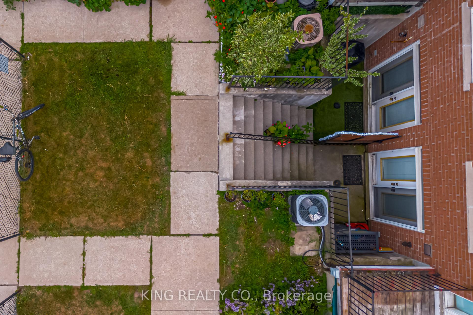 Photo 46 of 98 Connolly Street, Toronto, Weston-Pellam Park — HOMEH