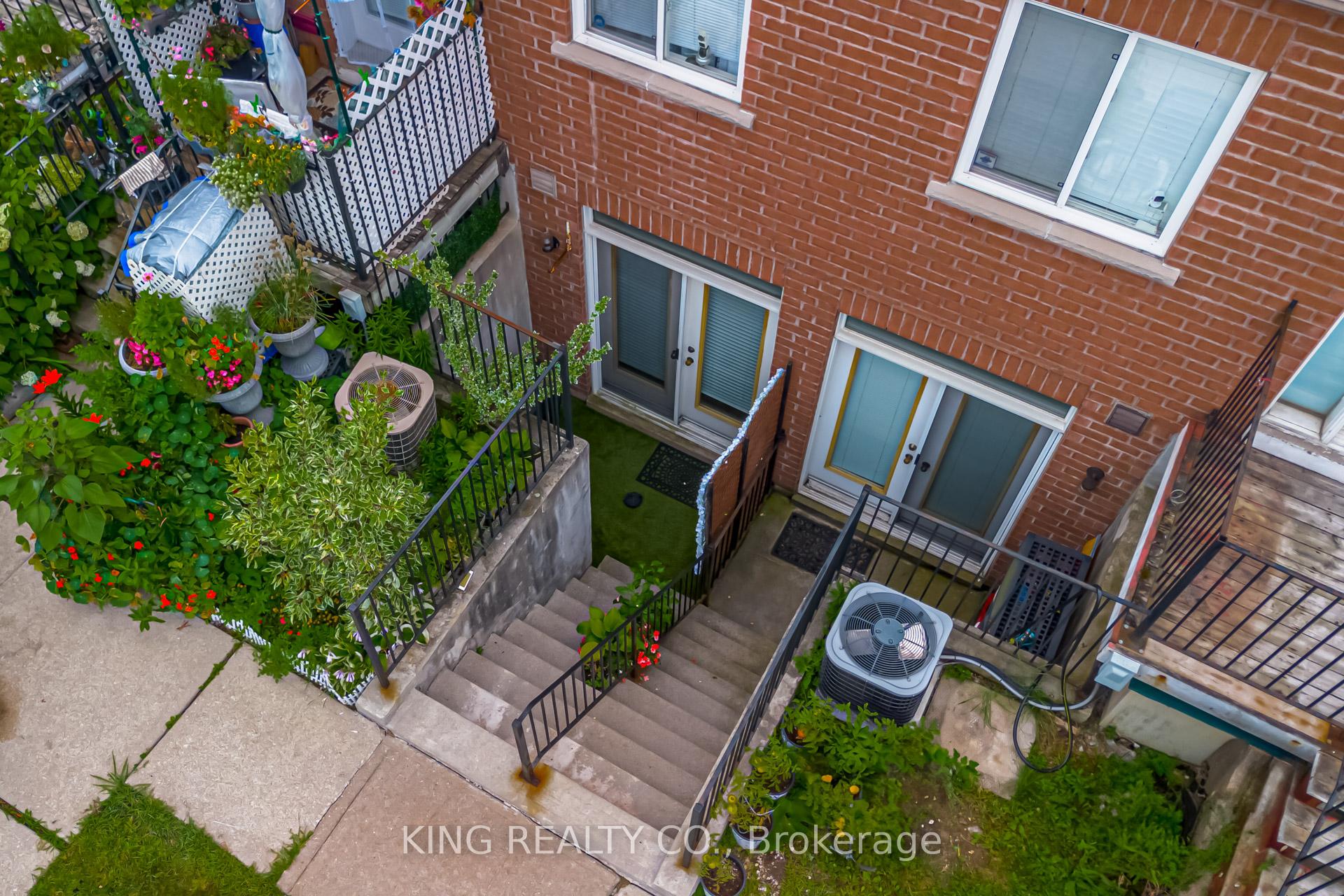 Photo 48 of 98 Connolly Street, Toronto, Weston-Pellam Park — HOMEH