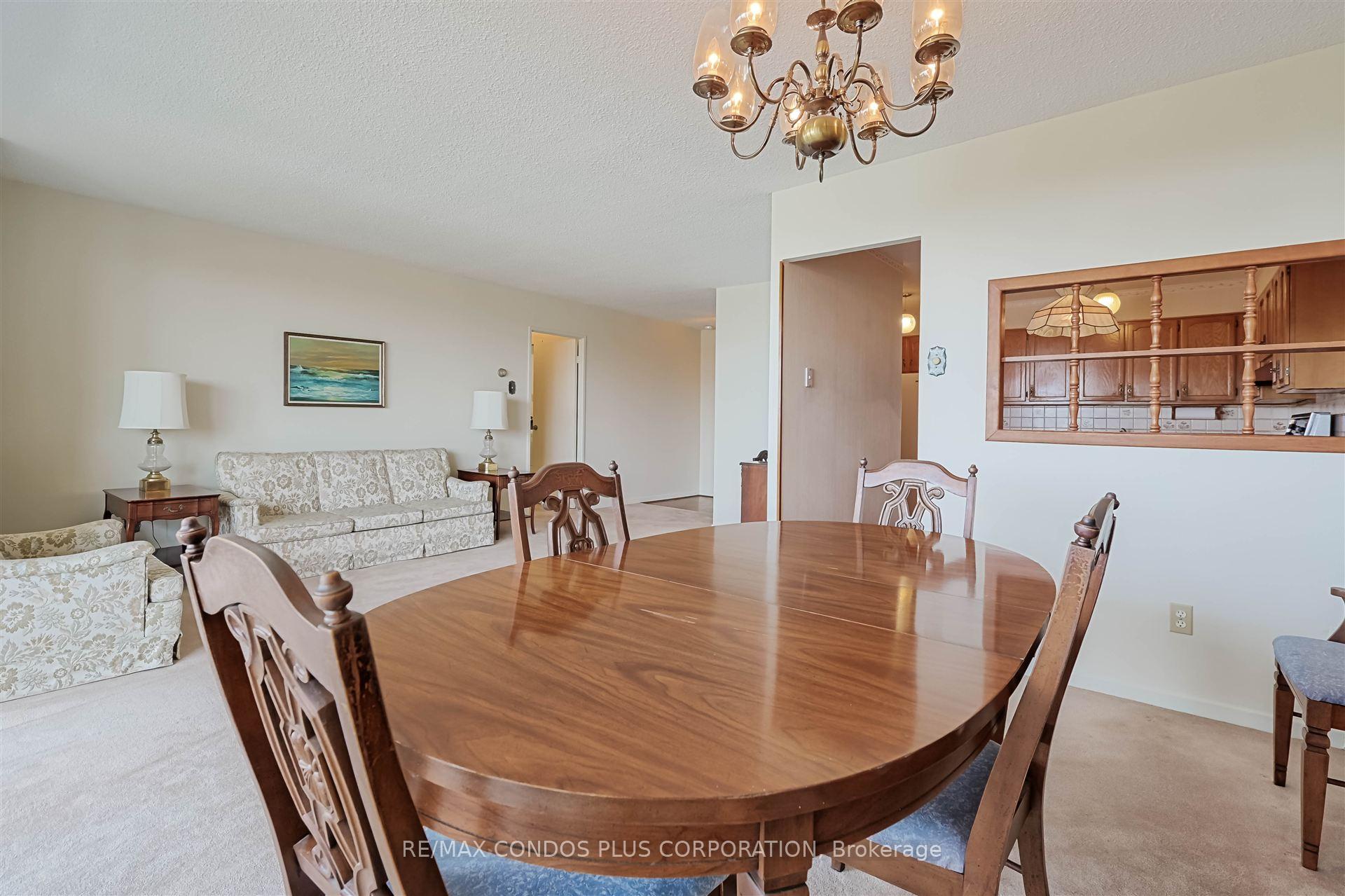 Photo 7 of Unit #1106, 8111 Yonge Street, Markham, Royal Orchard — HOMEH