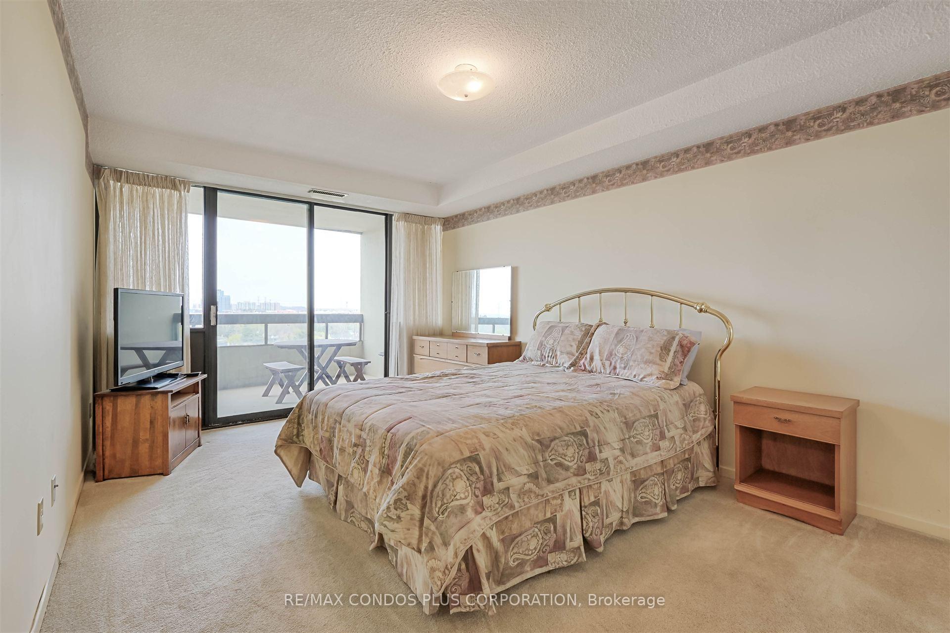 Photo 12 of Unit #1106, 8111 Yonge Street, Markham, Royal Orchard — HOMEH