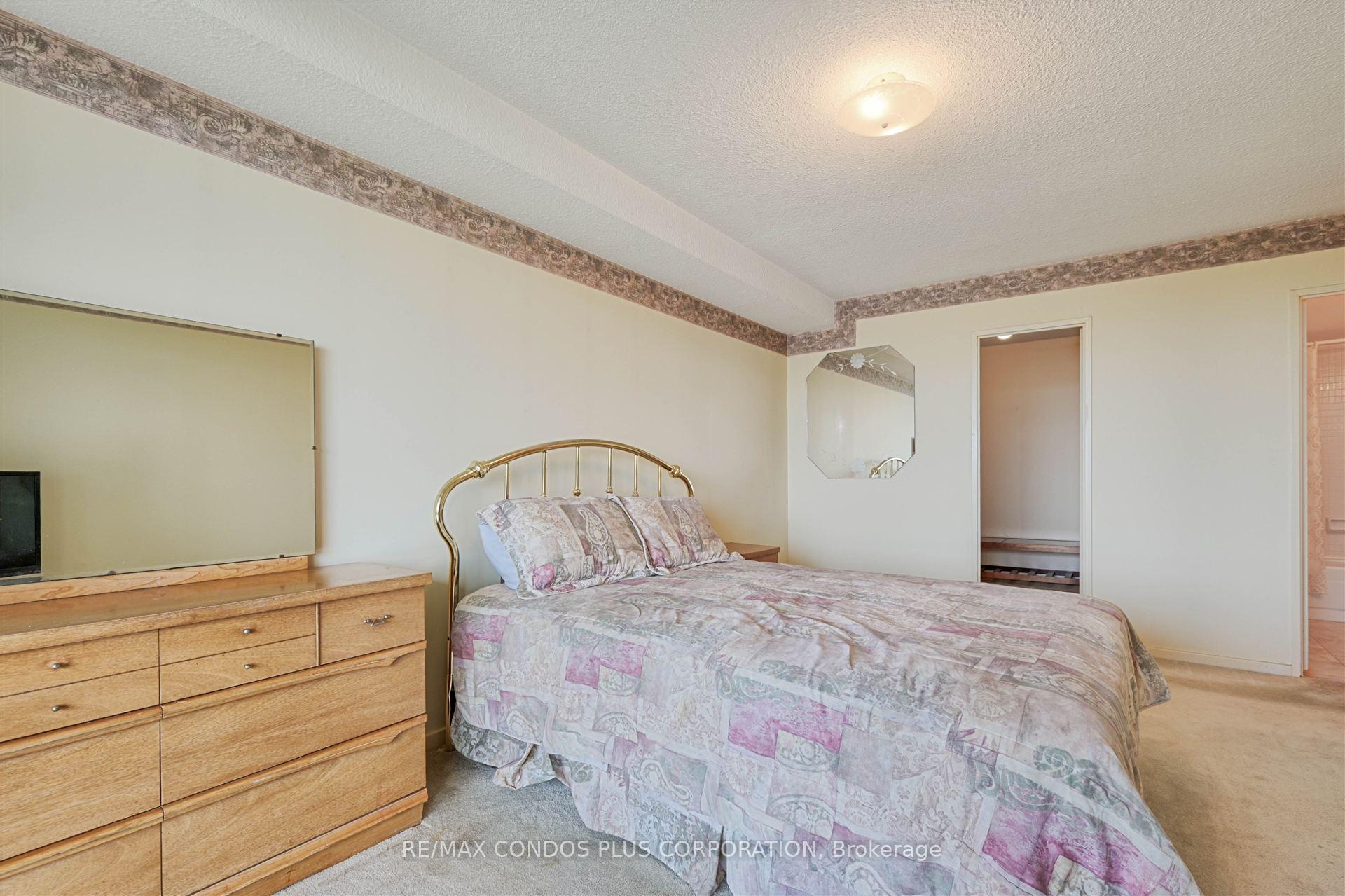 Photo 13 of Unit #1106, 8111 Yonge Street, Markham, Royal Orchard — HOMEH