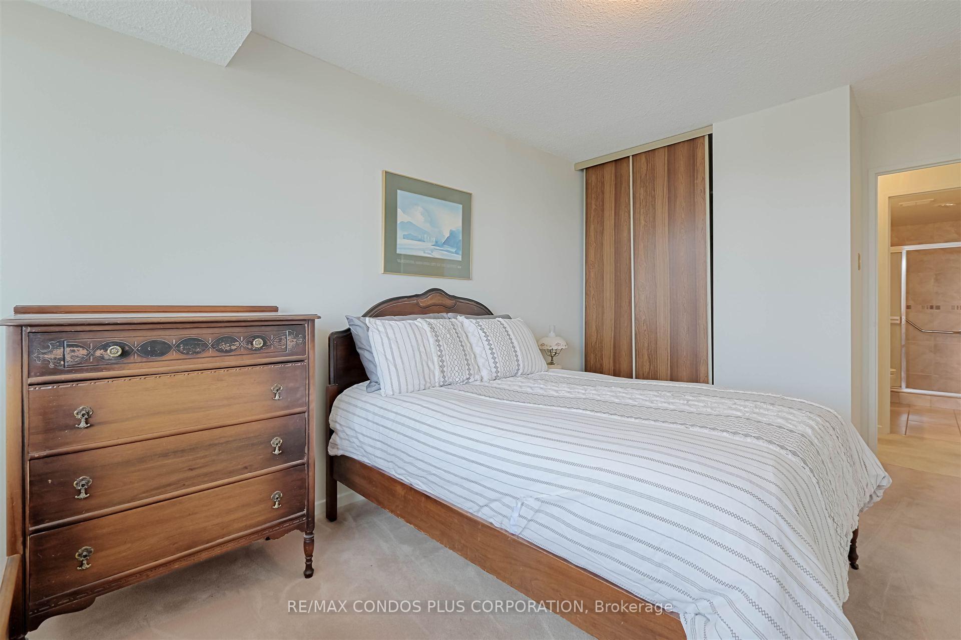 Photo 16 of Unit #1106, 8111 Yonge Street, Markham, Royal Orchard — HOMEH