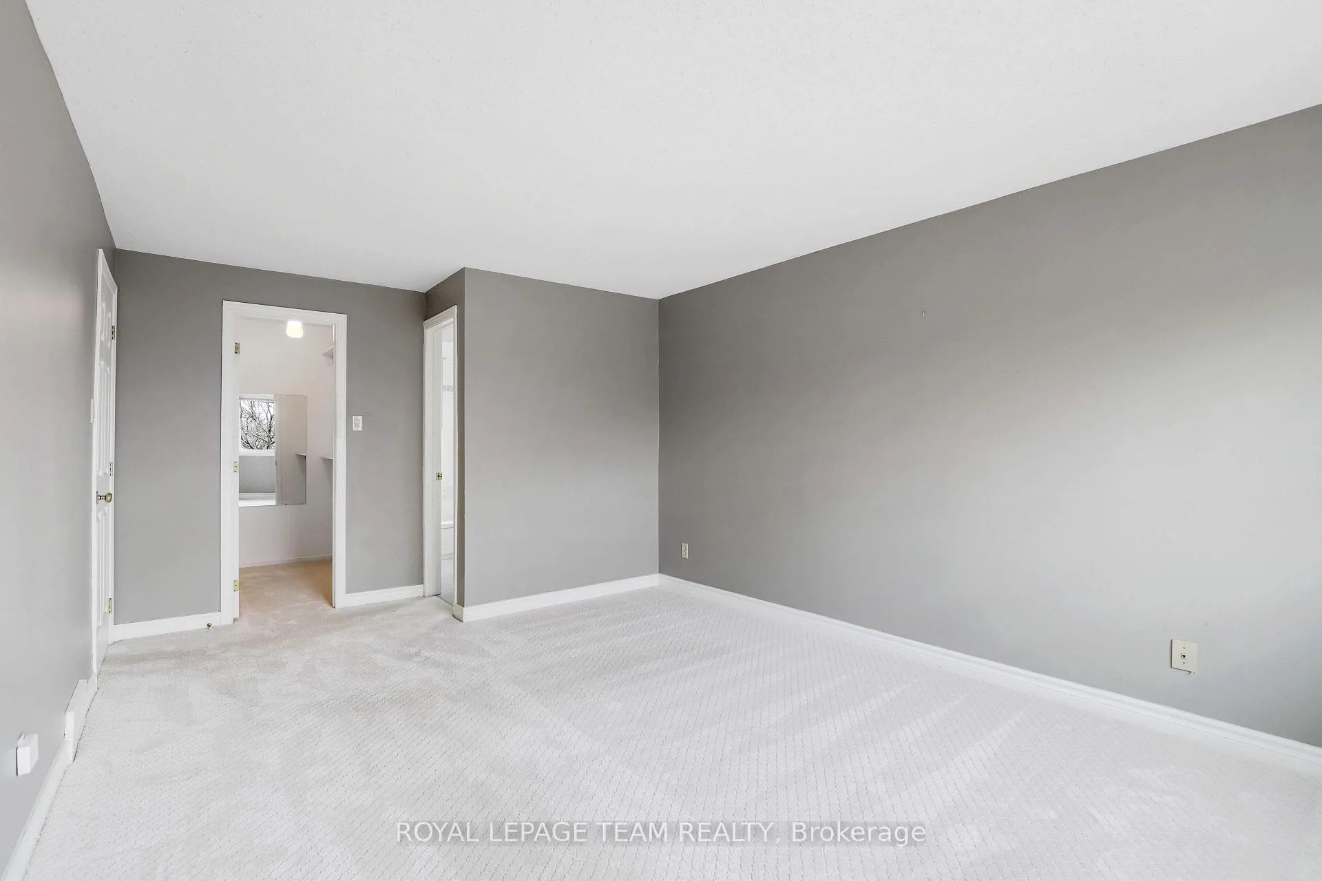 Photo 12 of 1136 Des Bouleaux Place, Ottawa, Convent Glen North — HOMEH