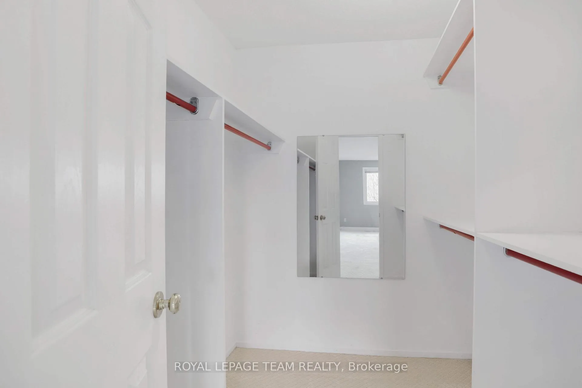 Photo 13 of 1136 Des Bouleaux Place, Ottawa, Convent Glen North — HOMEH