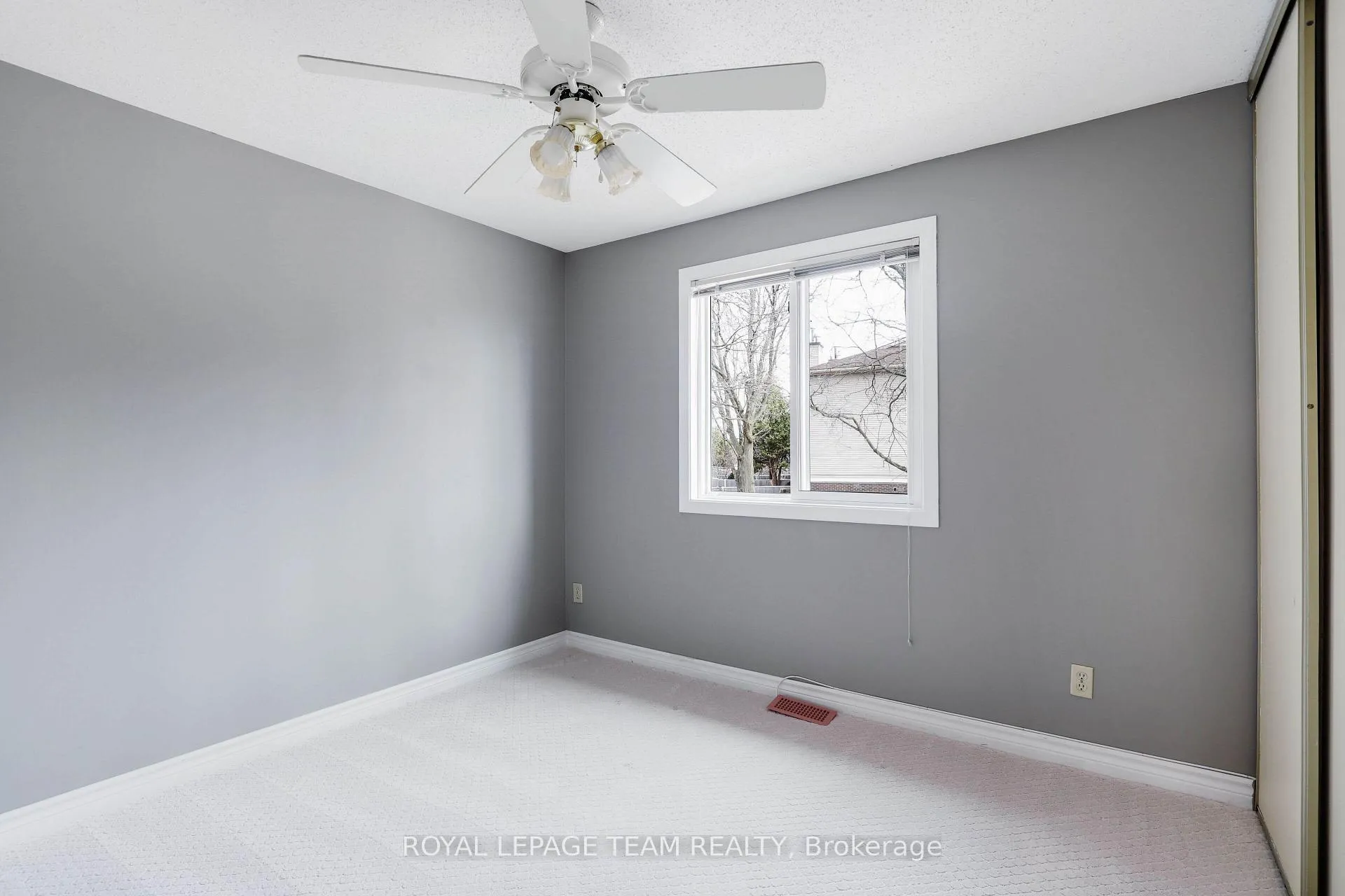 Photo 16 of 1136 Des Bouleaux Place, Ottawa, Convent Glen North — HOMEH