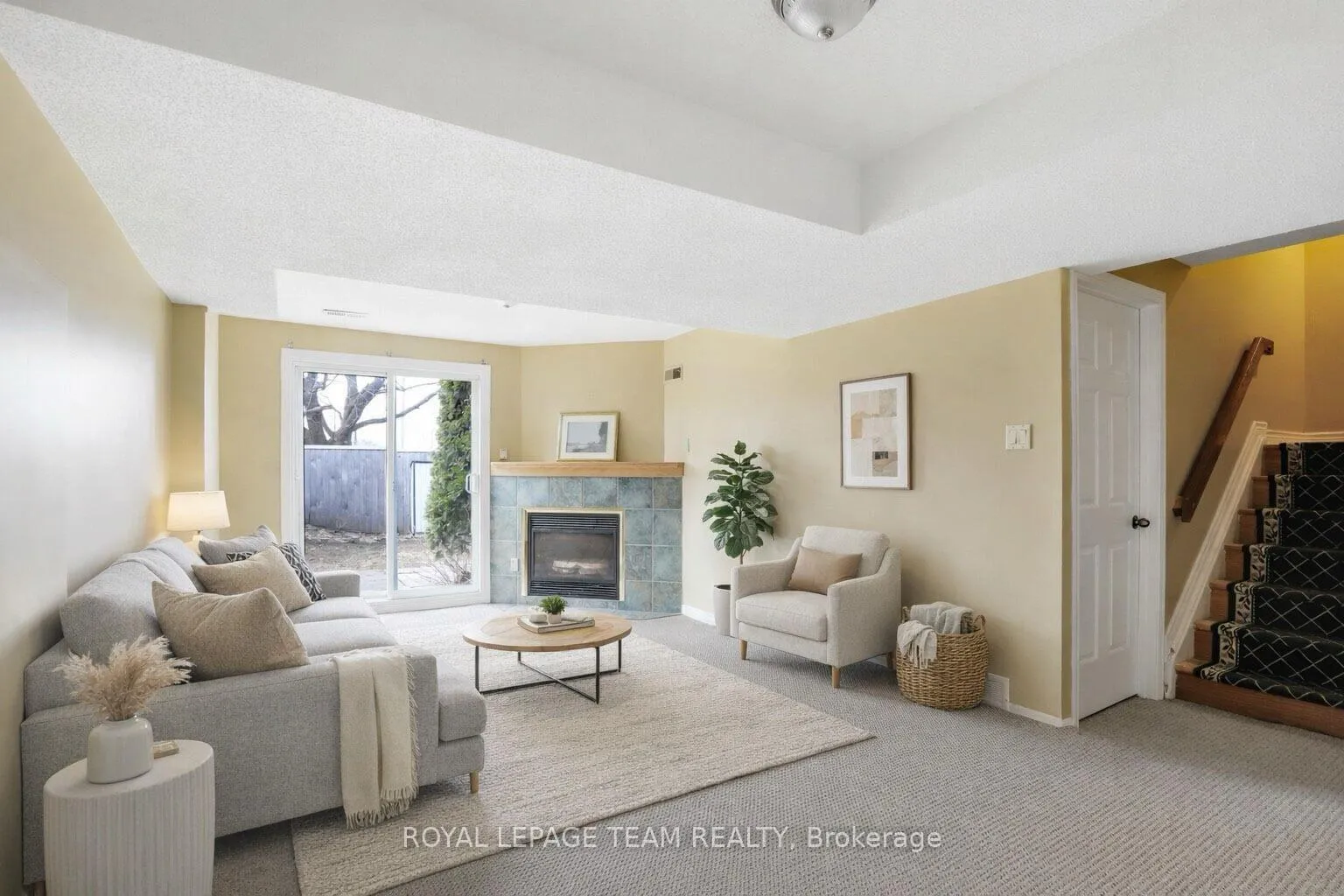 Photo 17 of 1136 Des Bouleaux Place, Ottawa, Convent Glen North — HOMEH