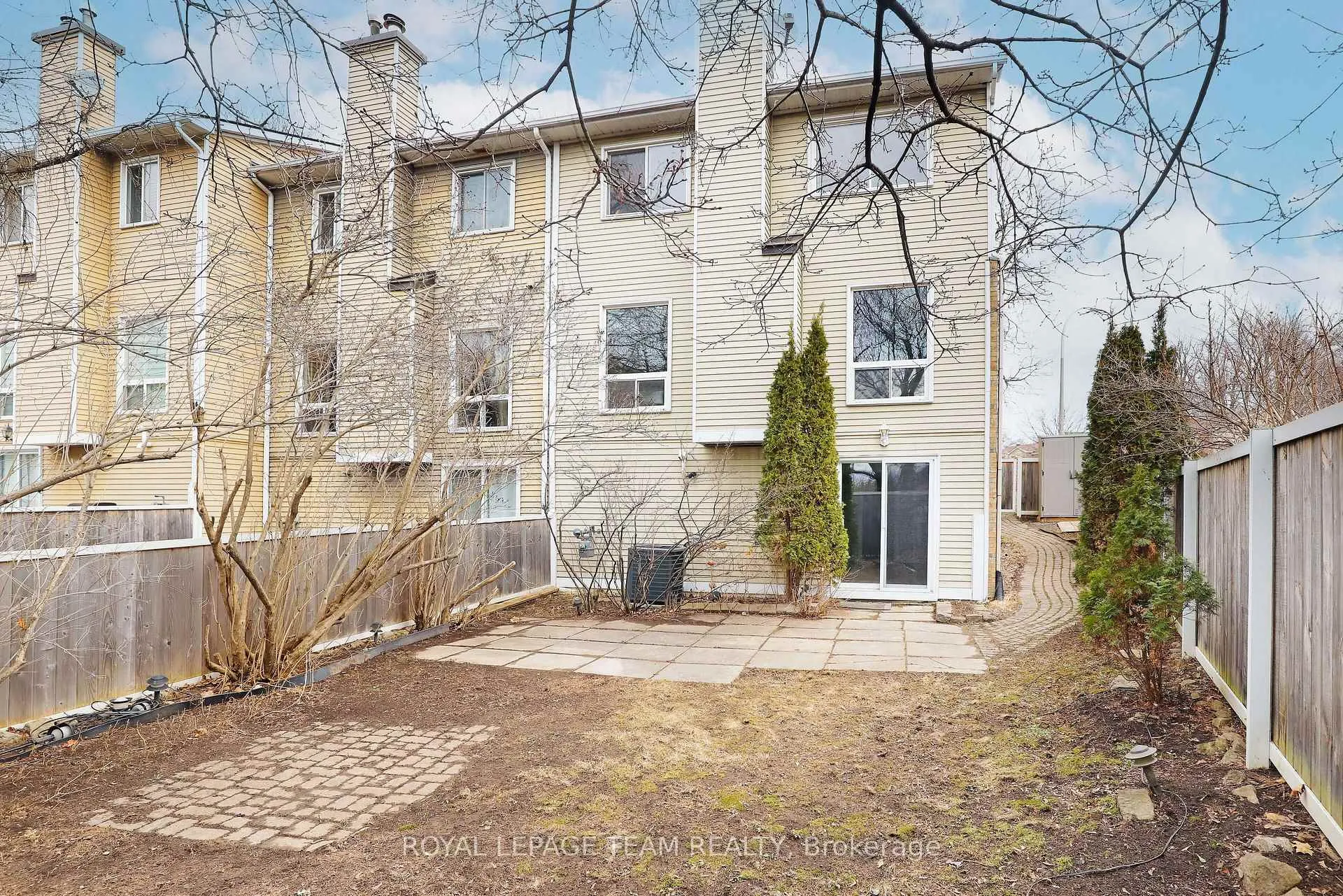 Photo 19 of 1136 Des Bouleaux Place, Ottawa, Convent Glen North — HOMEH