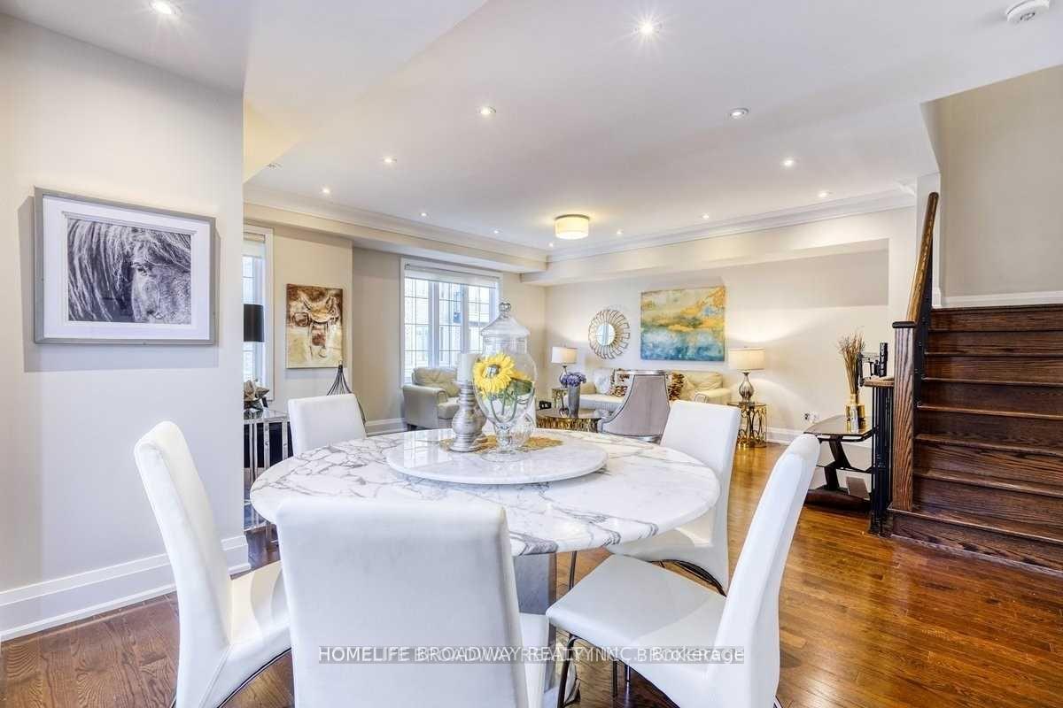 Photo 6 of 1 Mildred Temple Way, Markham, Unionville — HOMEH