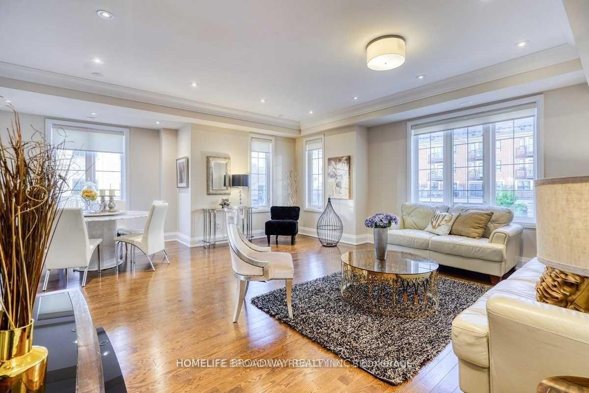Photo 7 of 1 Mildred Temple Way, Markham, Unionville — HOMEH