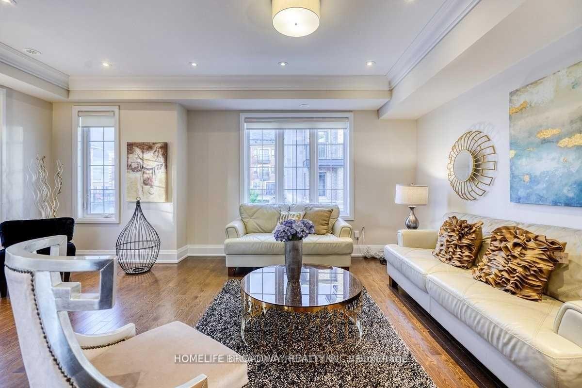 Photo 8 of 1 Mildred Temple Way, Markham, Unionville — HOMEH