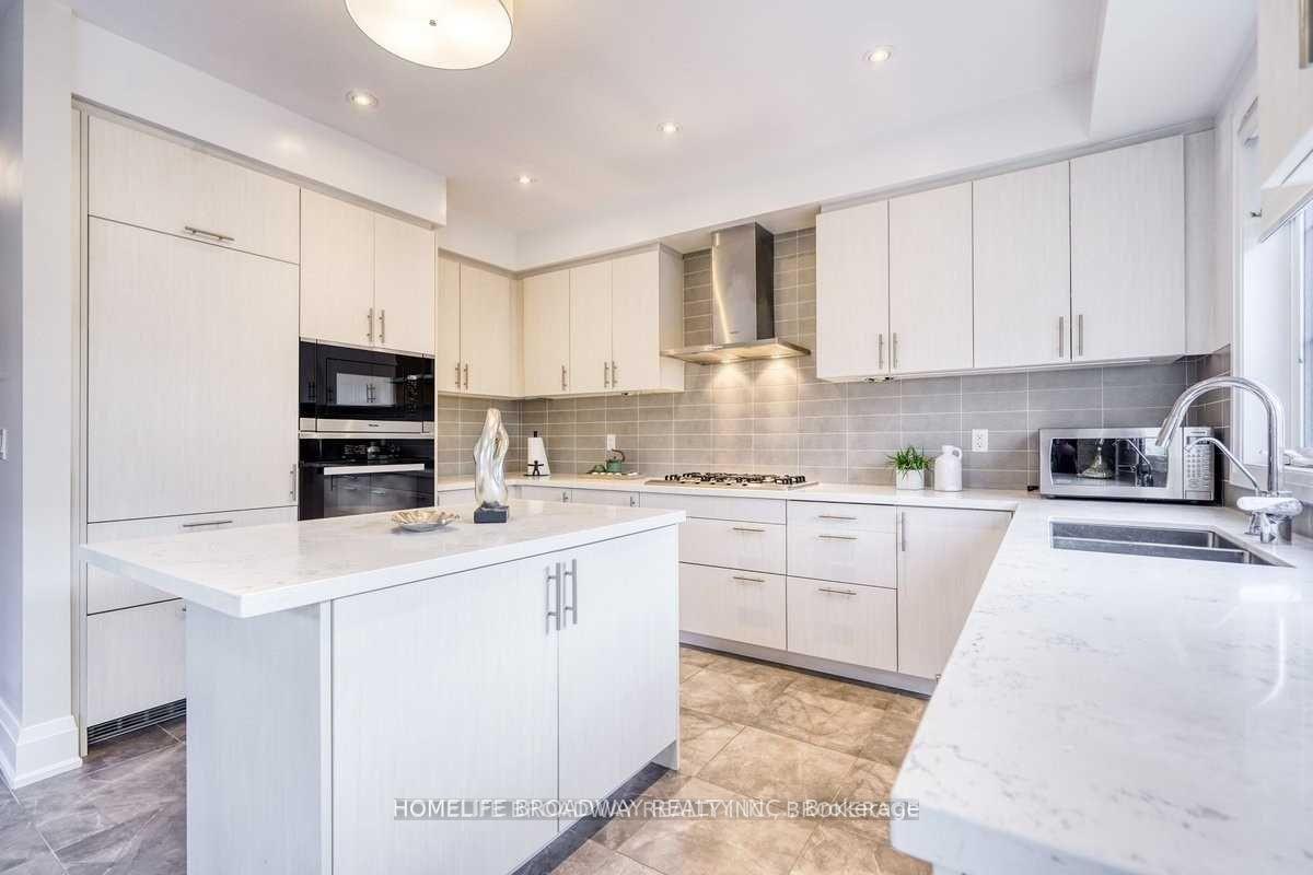 Photo 15 of 1 Mildred Temple Way, Markham, Unionville — HOMEH