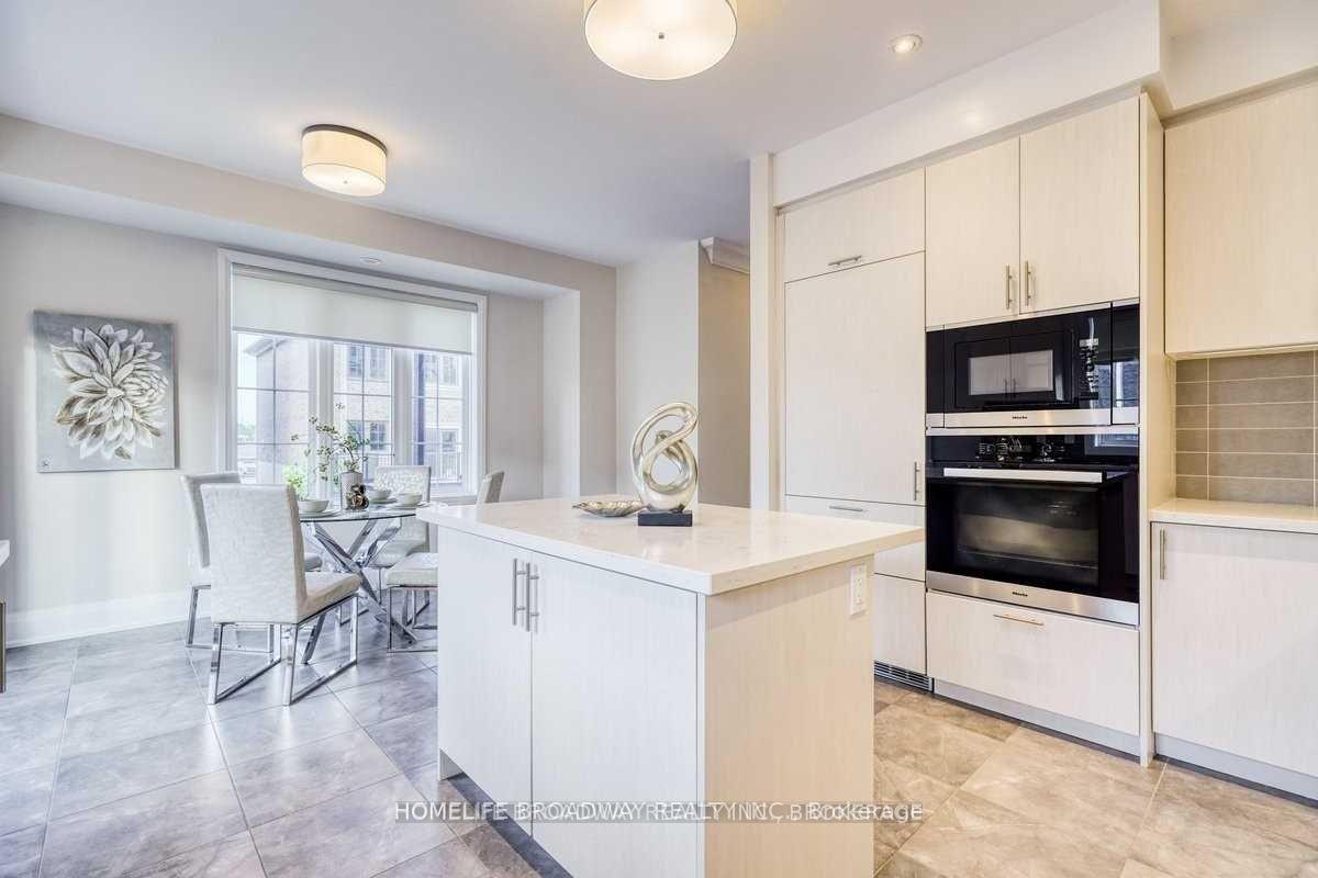 Photo 16 of 1 Mildred Temple Way, Markham, Unionville — HOMEH