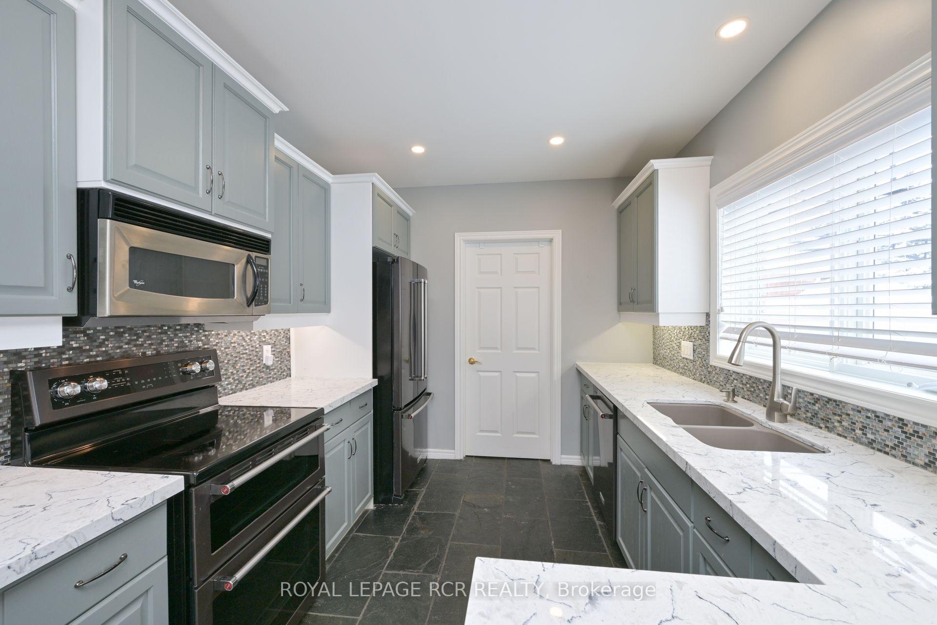 Photo 8 of 42 Napa Ridge, New Tecumseth, Alliston — HOMEH