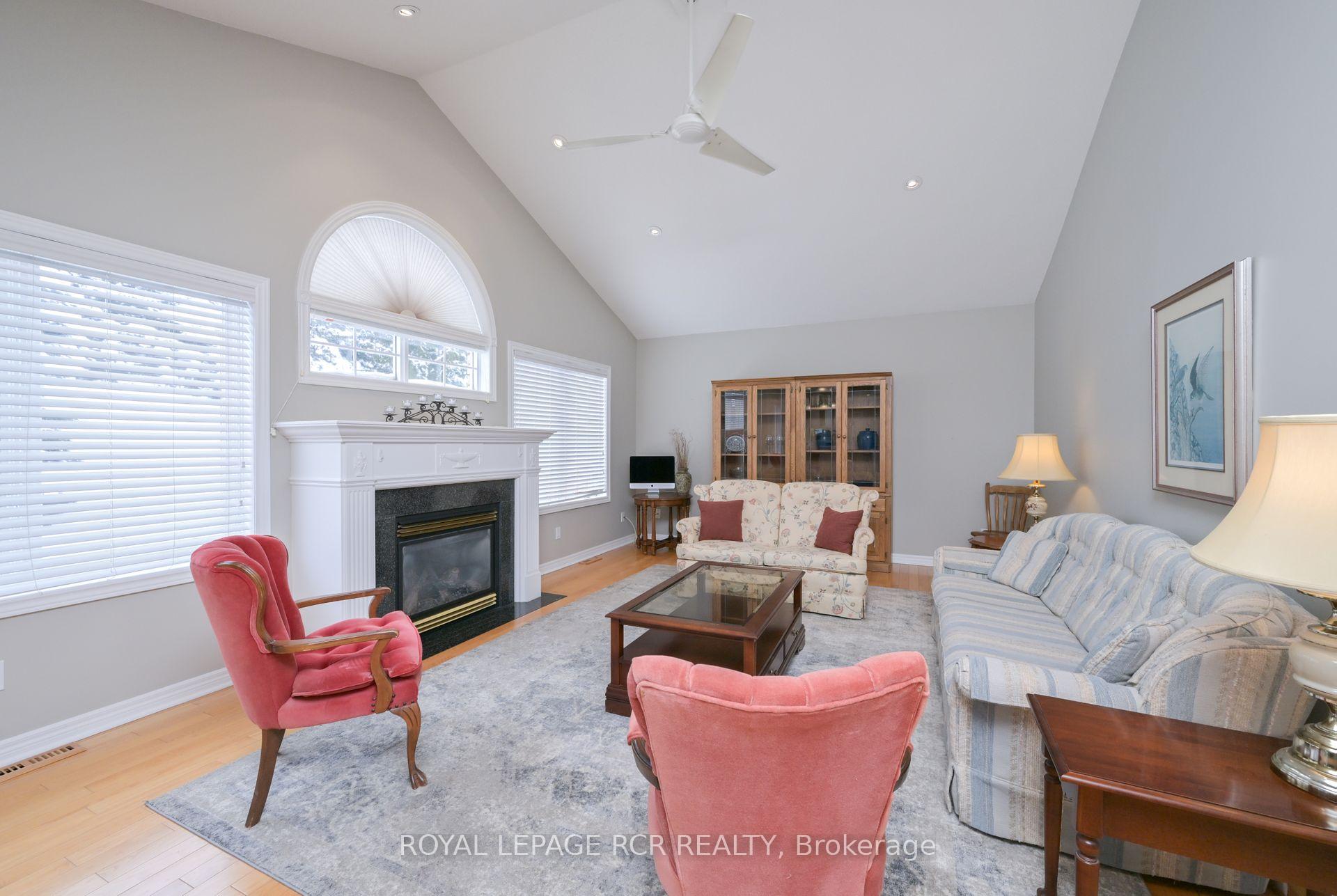 Photo 12 of 42 Napa Ridge, New Tecumseth, Alliston — HOMEH