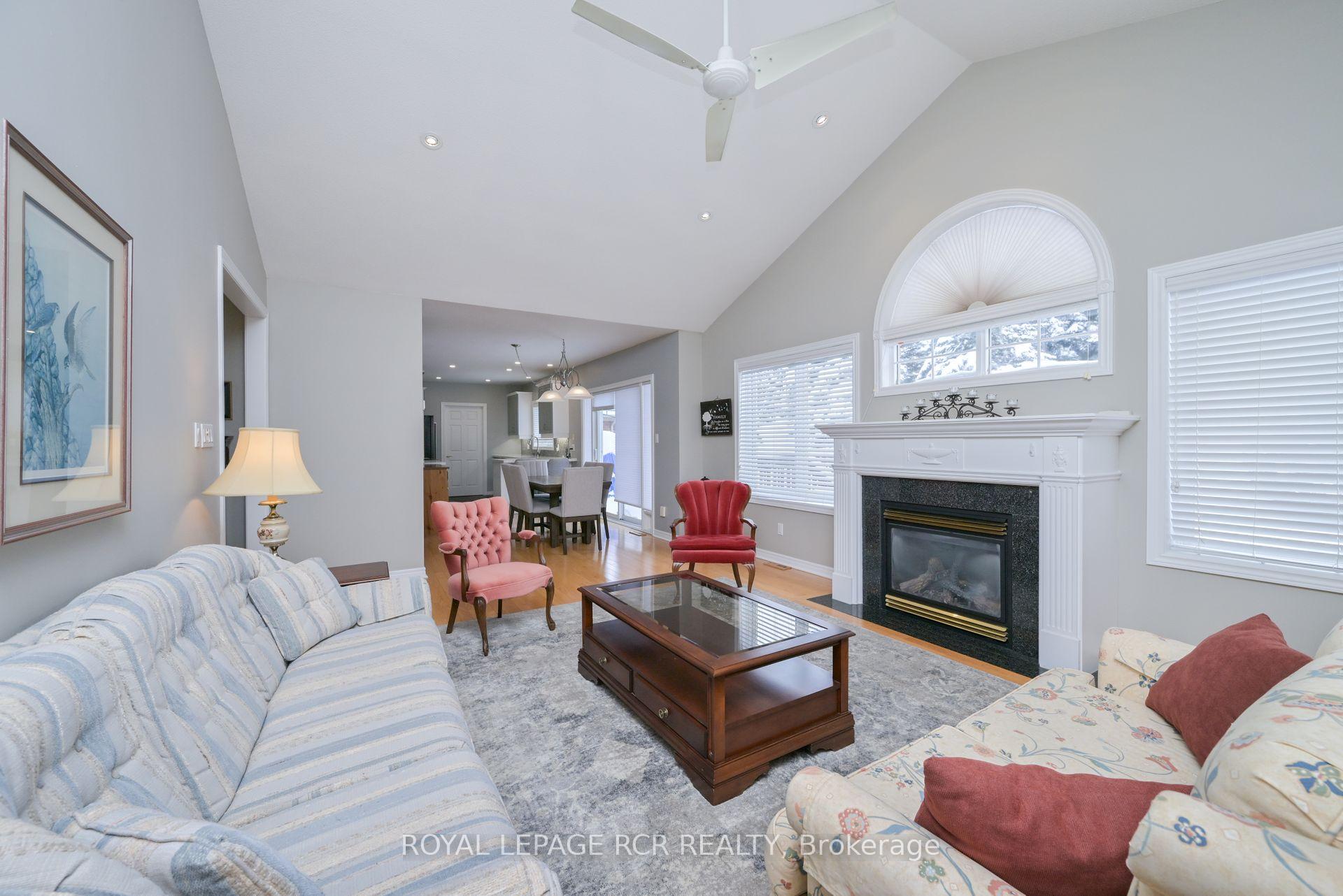 Photo 13 of 42 Napa Ridge, New Tecumseth, Alliston — HOMEH