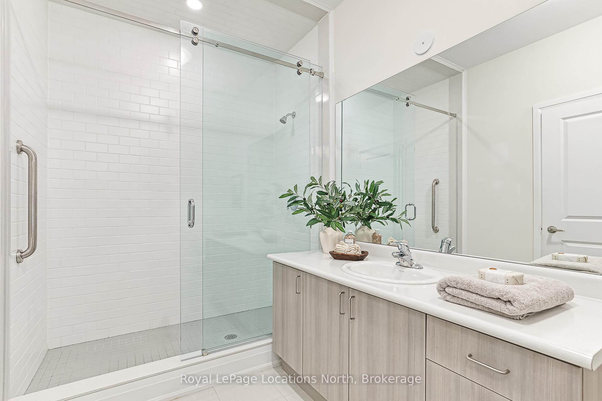 Photo 7 of 75 Kari Crescent, Collingwood — HOMEH