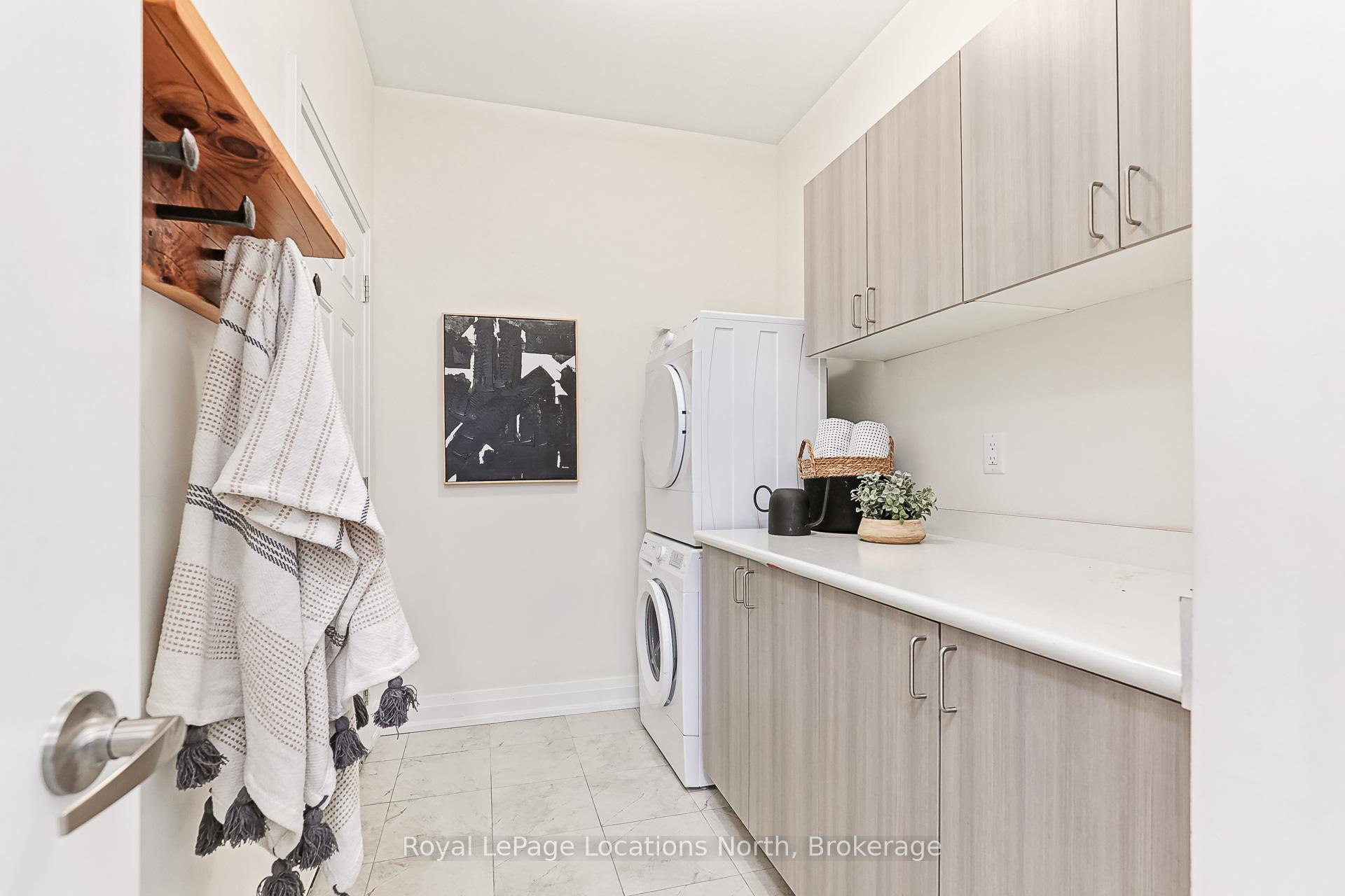 Photo 11 of 75 Kari Crescent, Collingwood — HOMEH