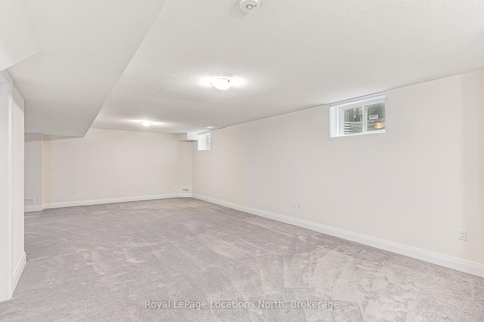Photo 13 of 75 Kari Crescent, Collingwood — HOMEH