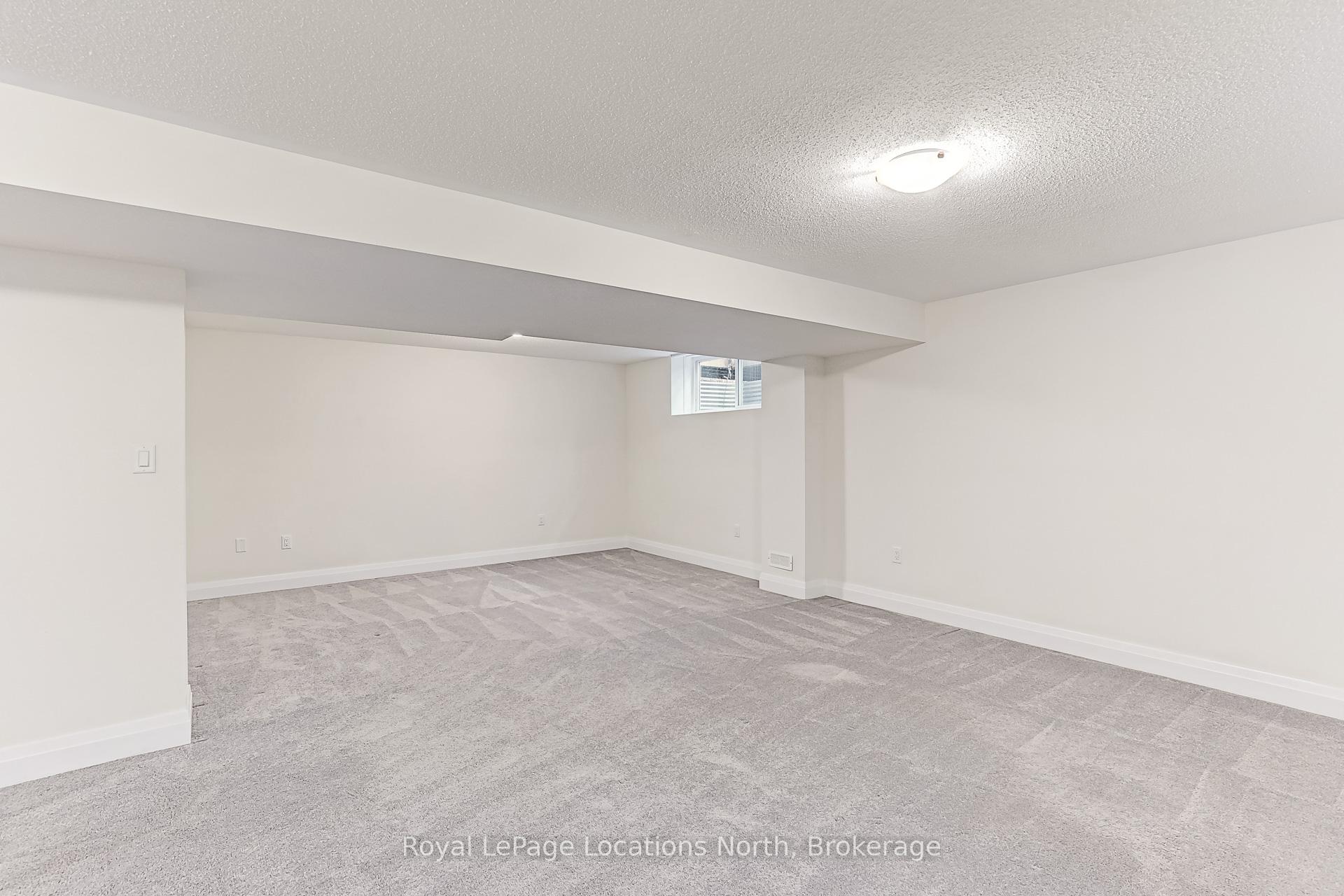 Photo 15 of 75 Kari Crescent, Collingwood — HOMEH