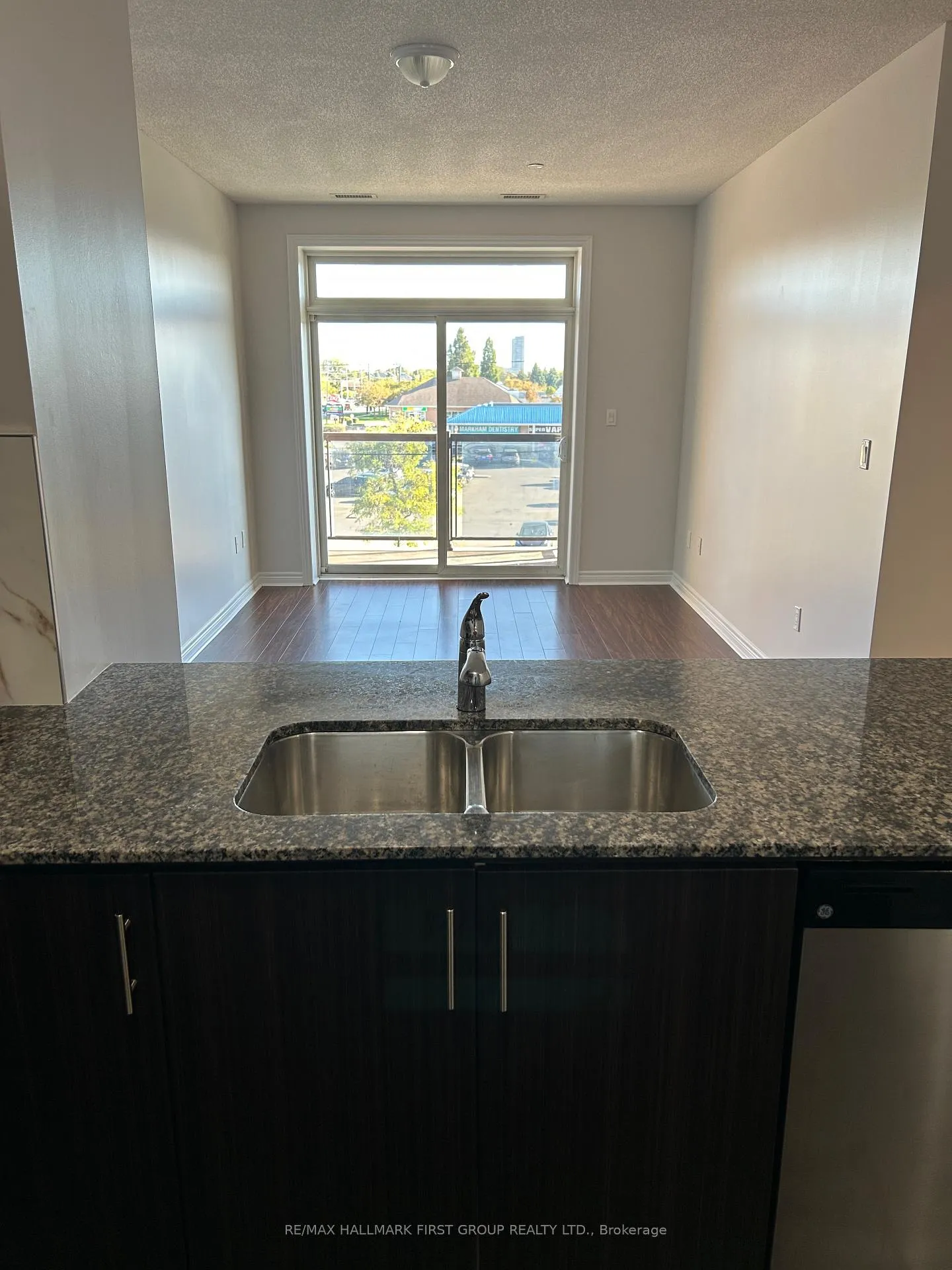 Photo 4 of Unit 310, 7768 Kennedy Road, Markham, Milliken Mills East — HOMEH