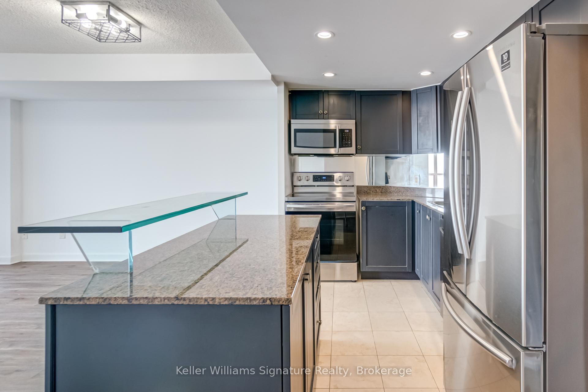 Photo 12 of Unit 1010, 8 York Street, Toronto, Waterfront Communities — HOMEH