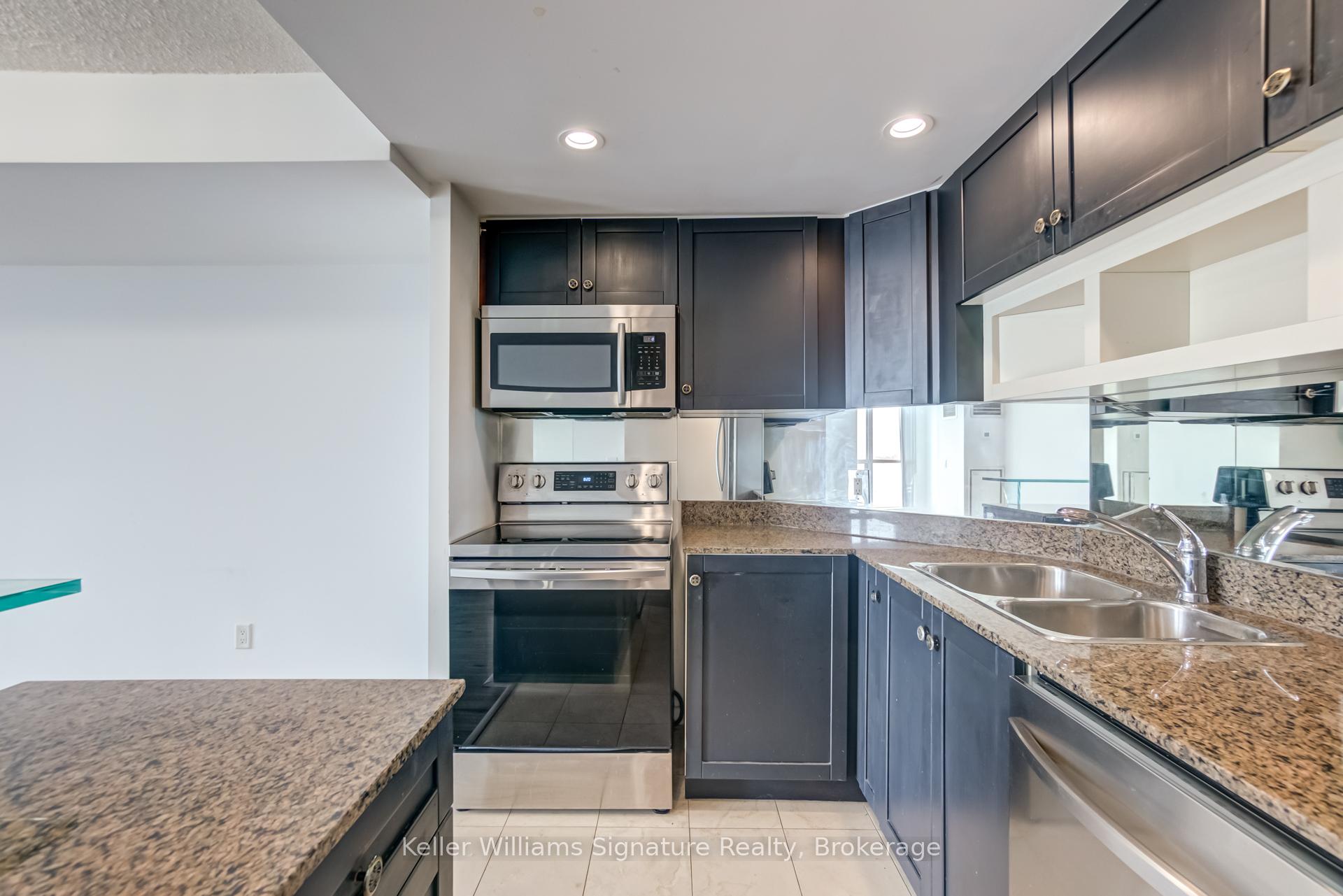 Photo 13 of Unit 1010, 8 York Street, Toronto, Waterfront Communities — HOMEH