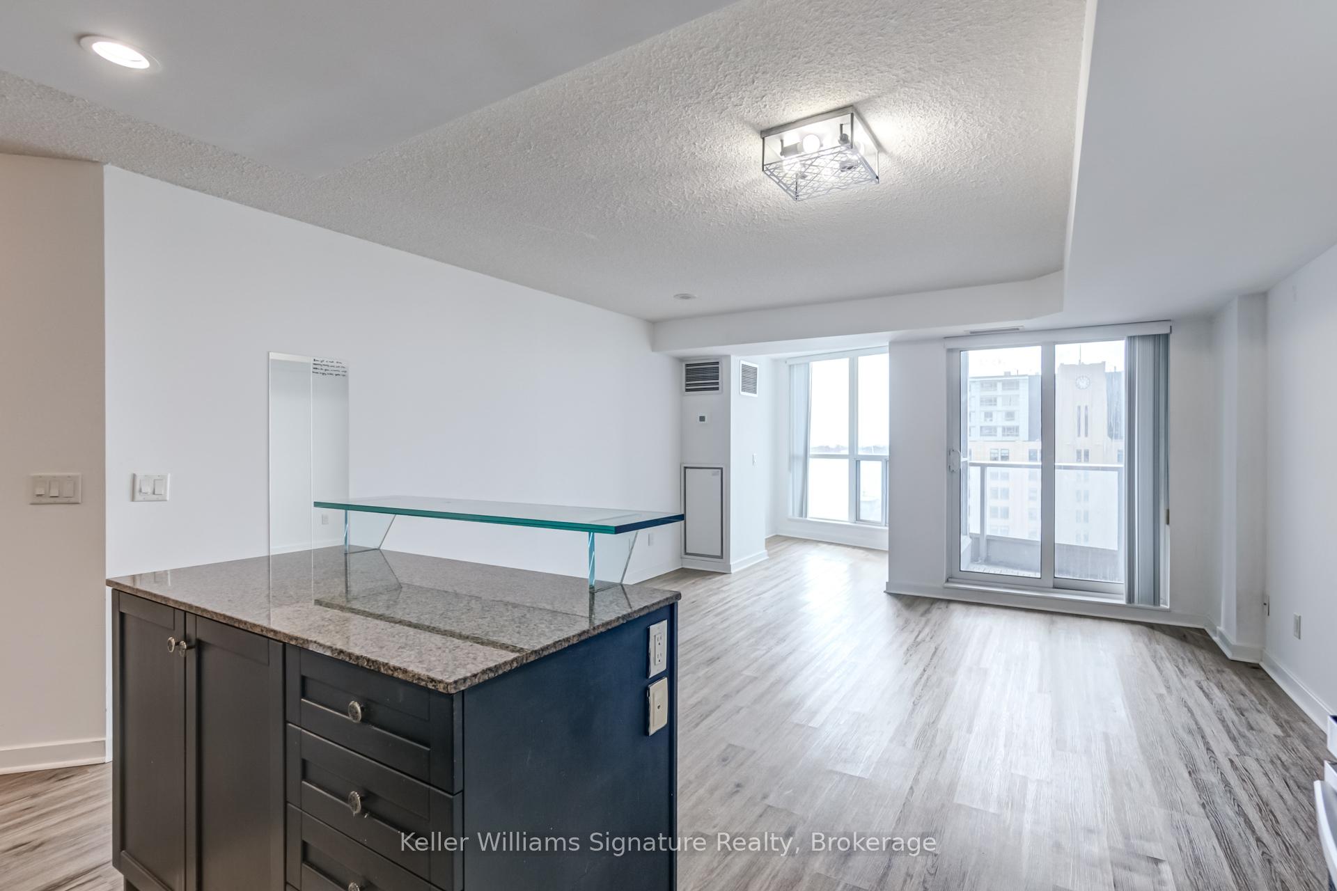 Photo 14 of Unit 1010, 8 York Street, Toronto, Waterfront Communities — HOMEH