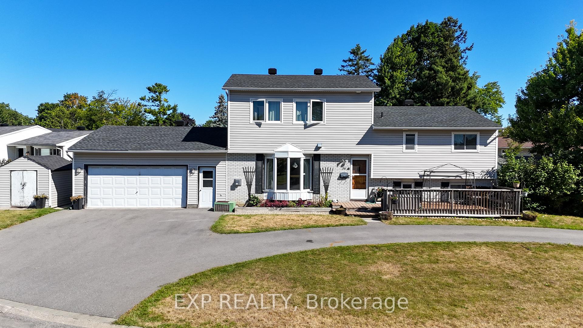 Front of 36 Keewatin Crescent