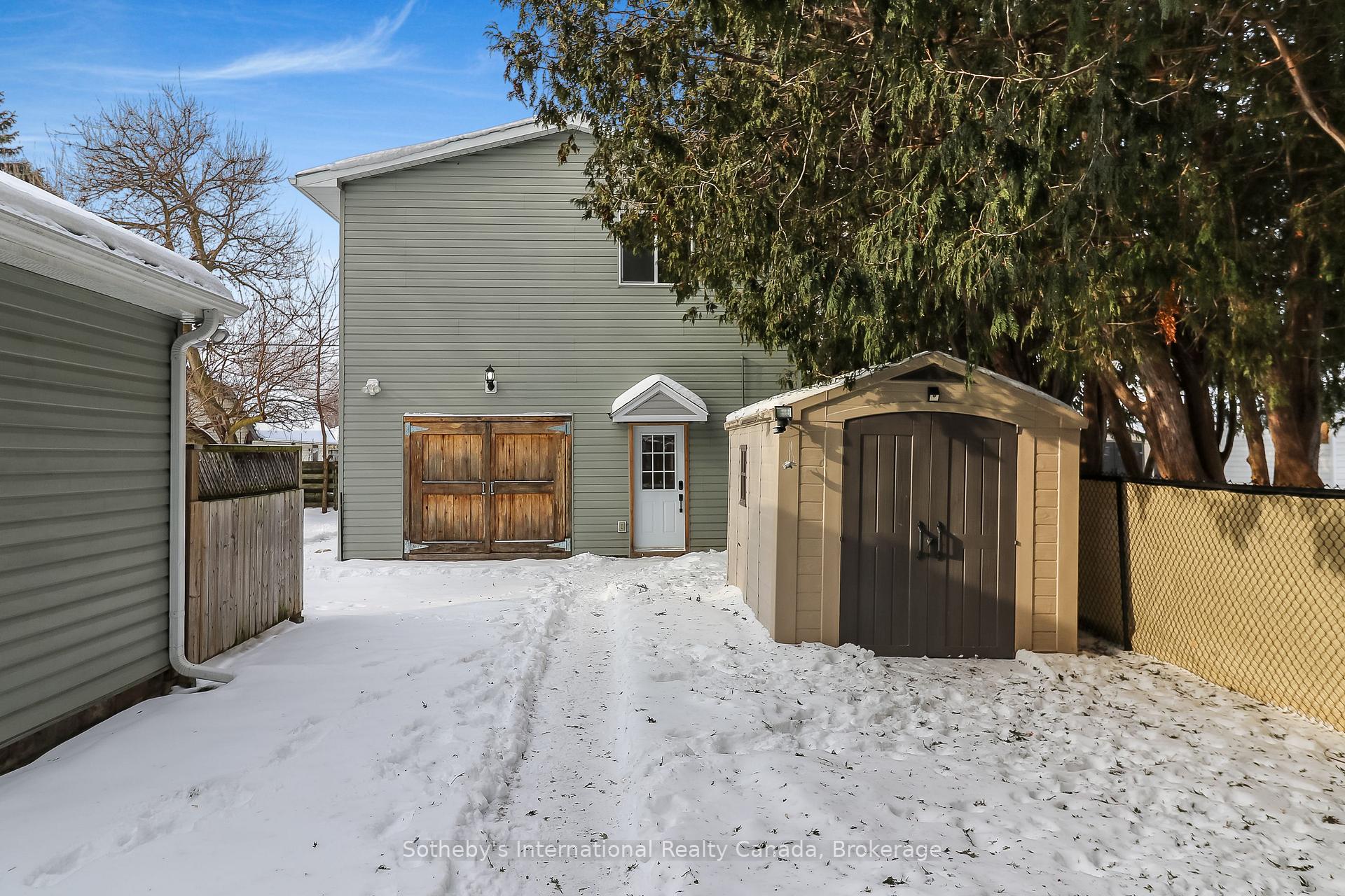 Photo 4 of Unit B, 58 Cedar Street, Collingwood — HOMEH