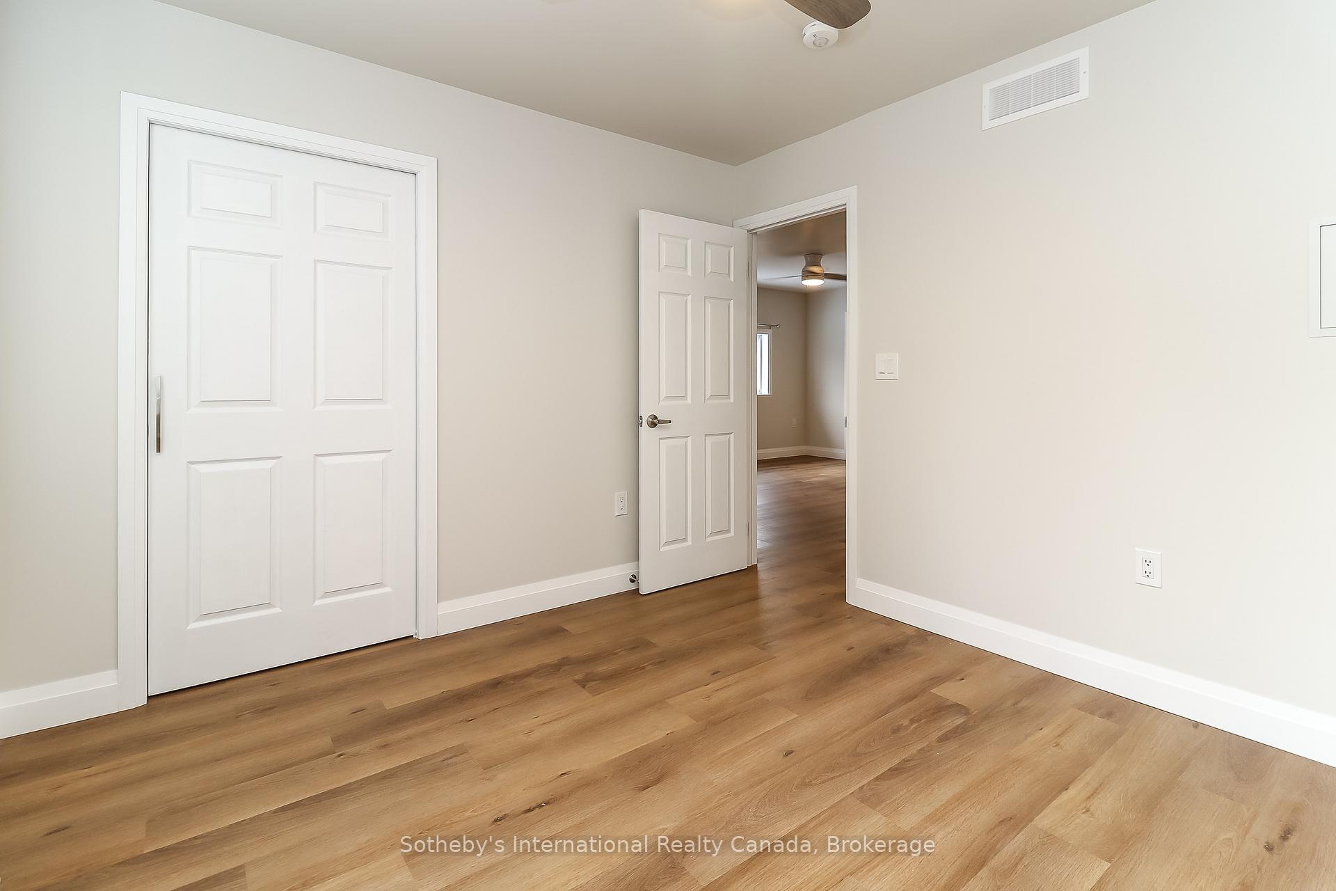 Photo 6 of Unit B, 58 Cedar Street, Collingwood — HOMEH