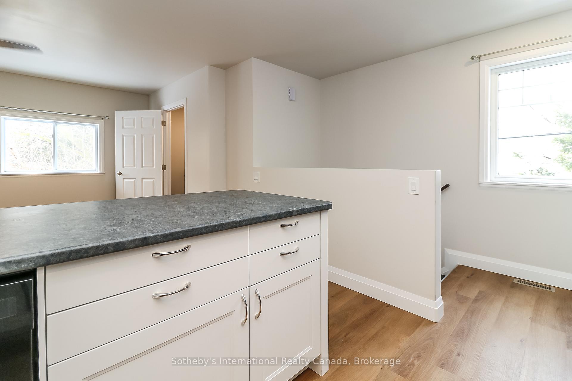 Photo 13 of Unit B, 58 Cedar Street, Collingwood — HOMEH