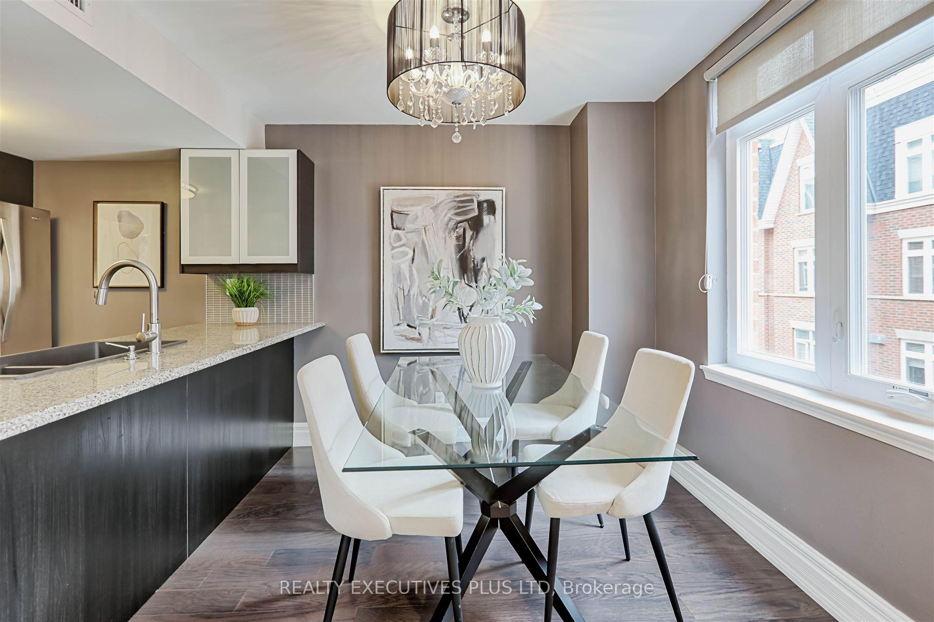 Photo 3 of Unit 9, 98 Redpath Avenue, Toronto, Mount Pleasant West — HOMEH
