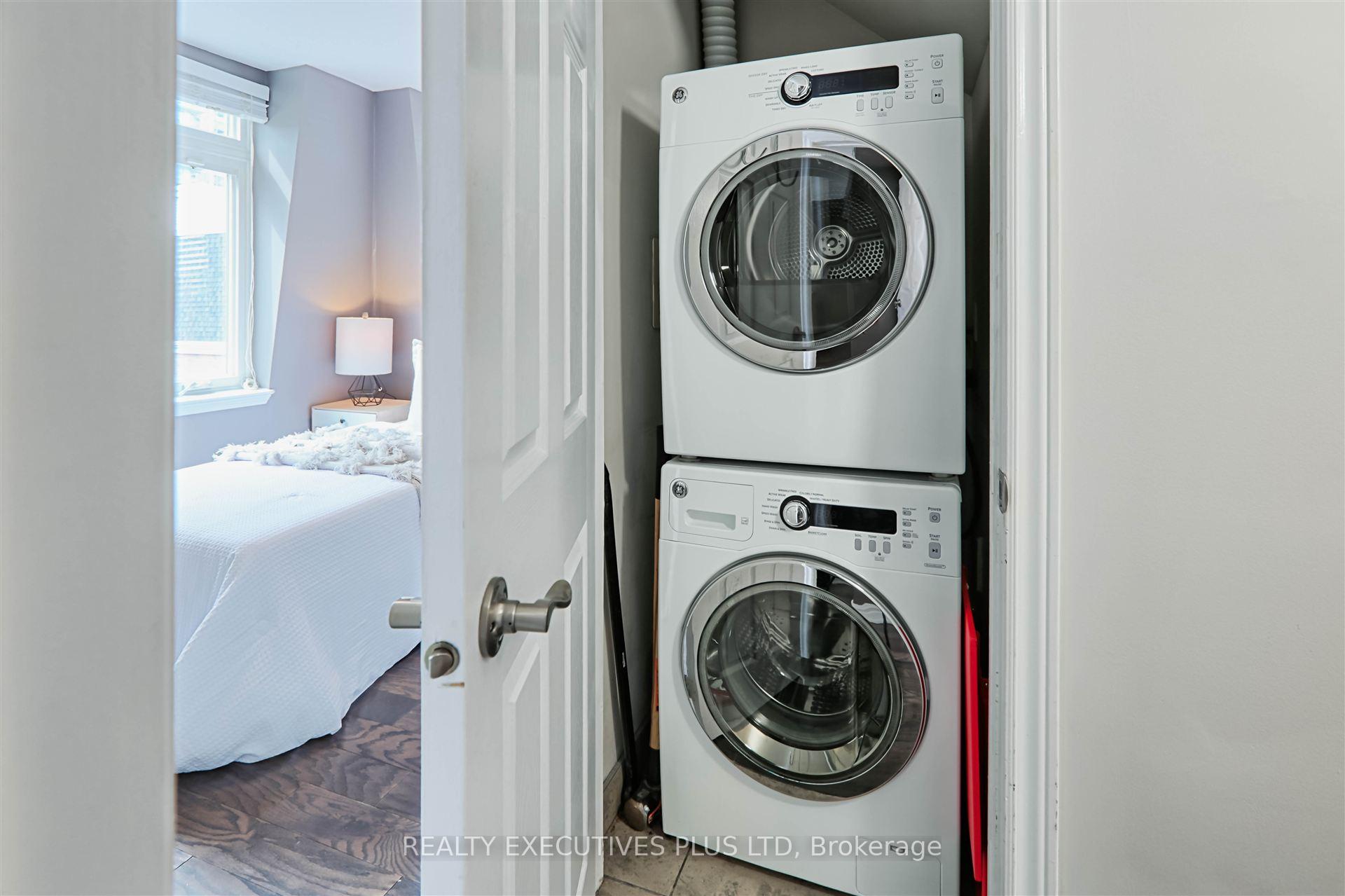 Photo 15 of Unit 9, 98 Redpath Avenue, Toronto, Mount Pleasant West — HOMEH