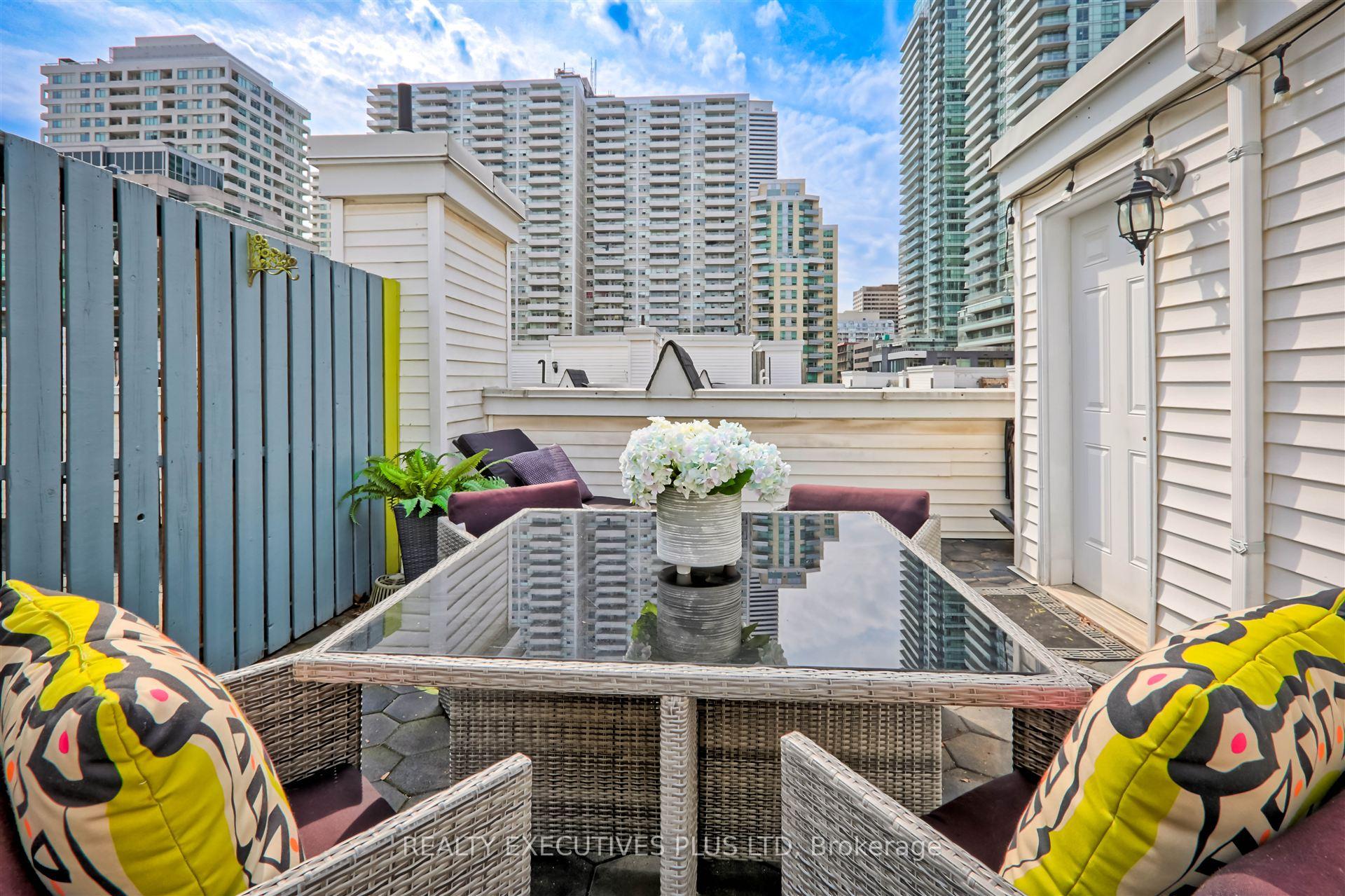 Photo 18 of Unit 9, 98 Redpath Avenue, Toronto, Mount Pleasant West — HOMEH