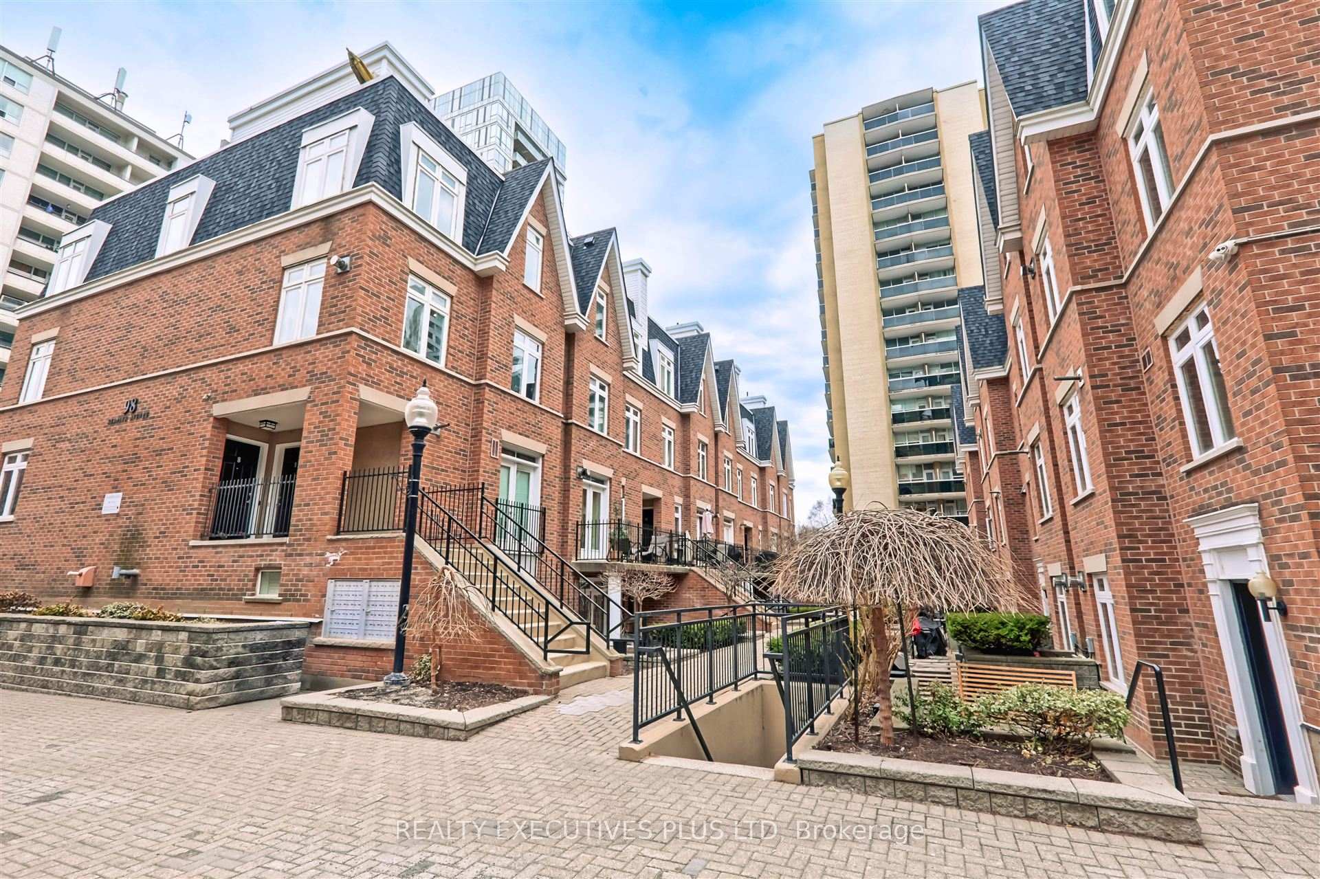 Photo 19 of Unit 9, 98 Redpath Avenue, Toronto, Mount Pleasant West — HOMEH