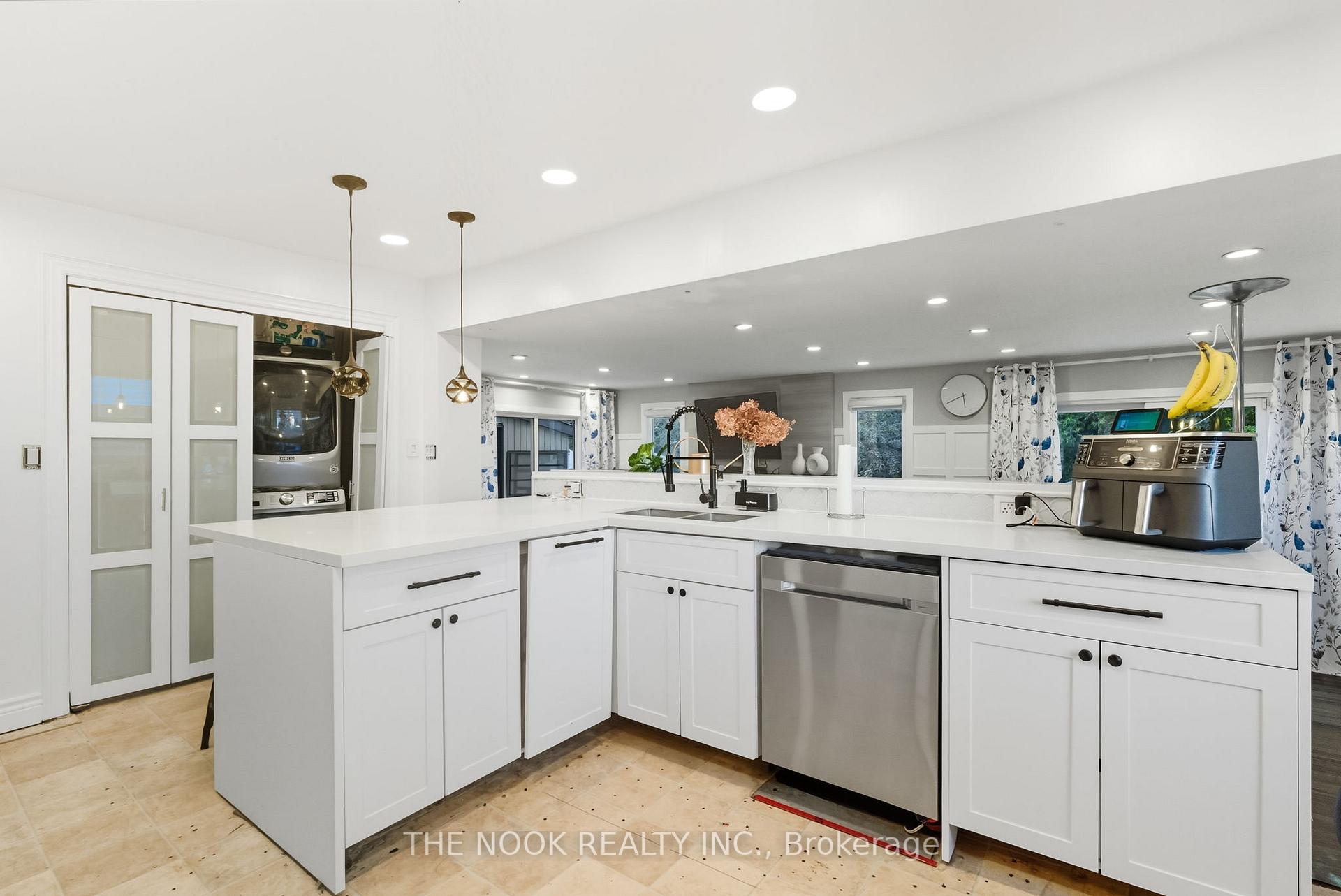 Photo 12 of 73 Waverley Road, Clarington, Bowmanville — HOMEH