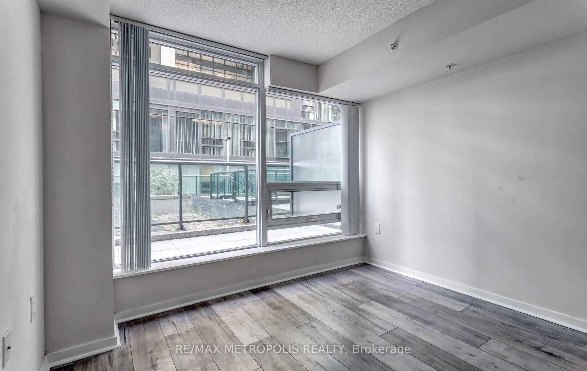 Photo 13 of Unit 712E, 36 Lisgar Street, Toronto, Little Portugal — HOMEH
