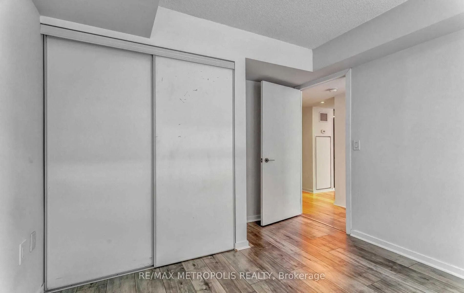 Photo 17 of Unit 712E, 36 Lisgar Street, Toronto, Little Portugal — HOMEH